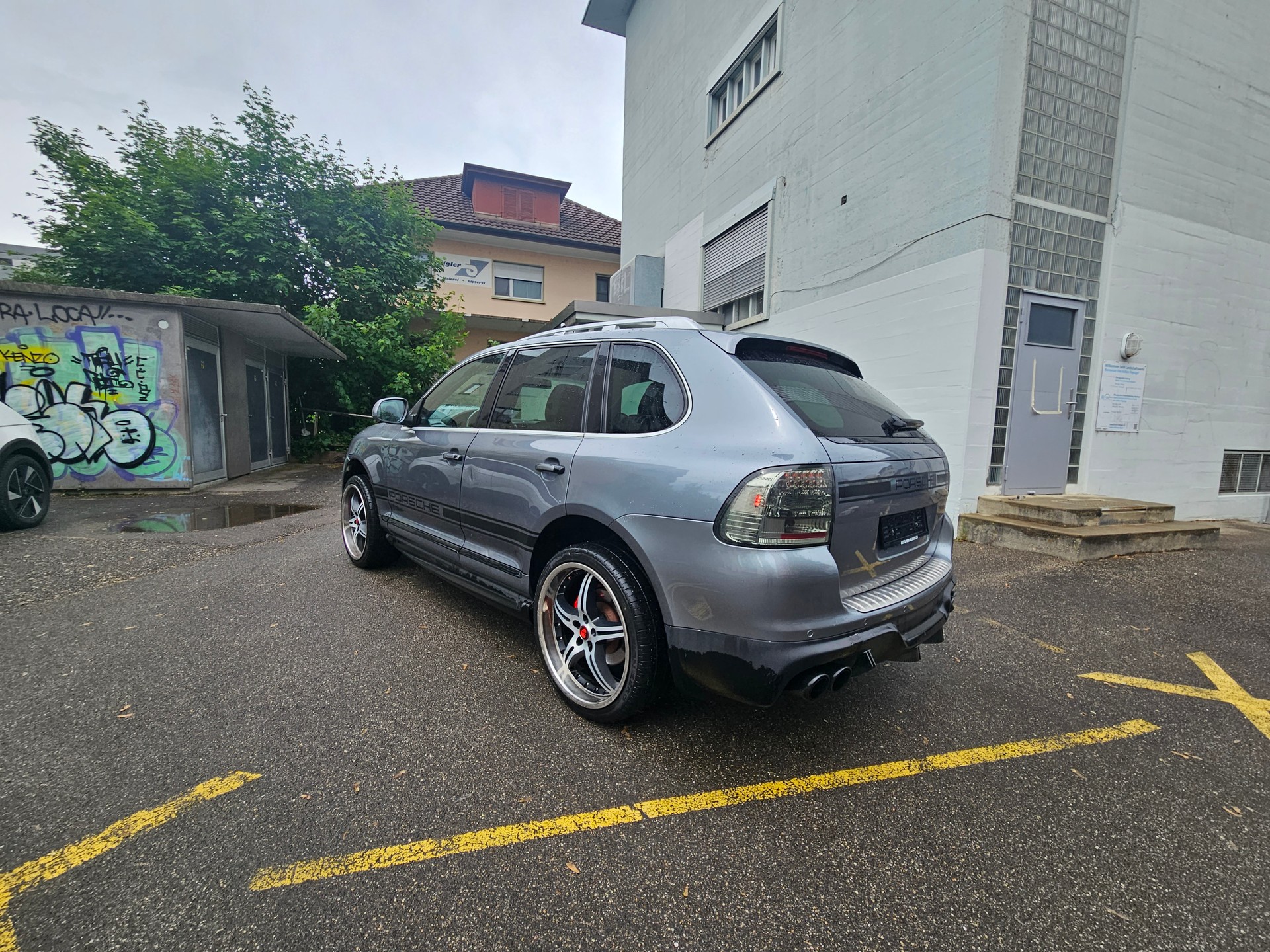 PORSCHE Cayenne S-image-6