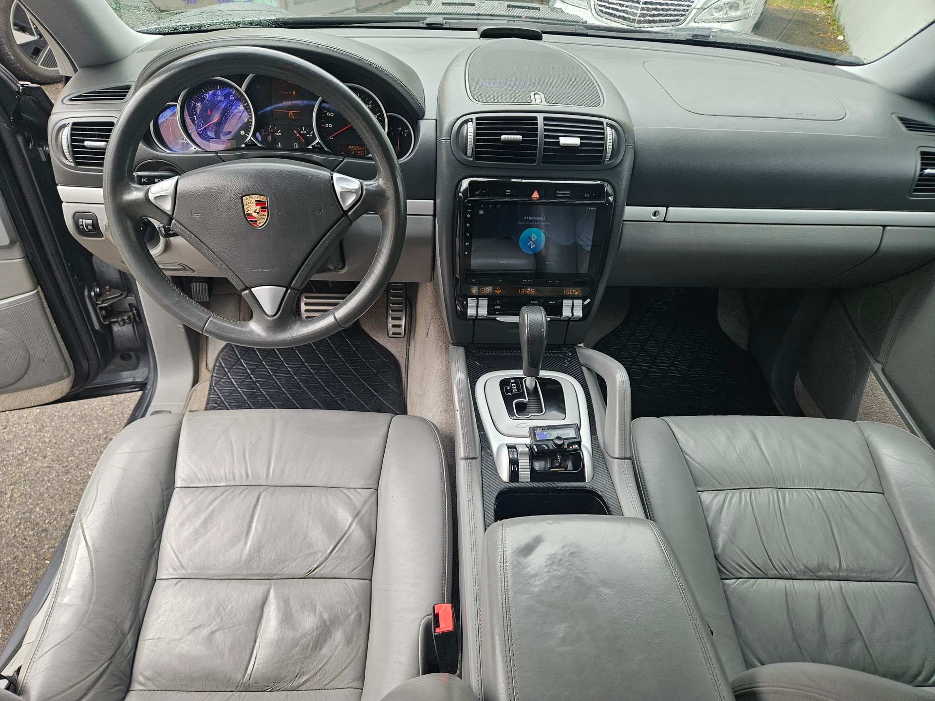 PORSCHE Cayenne S-image-7