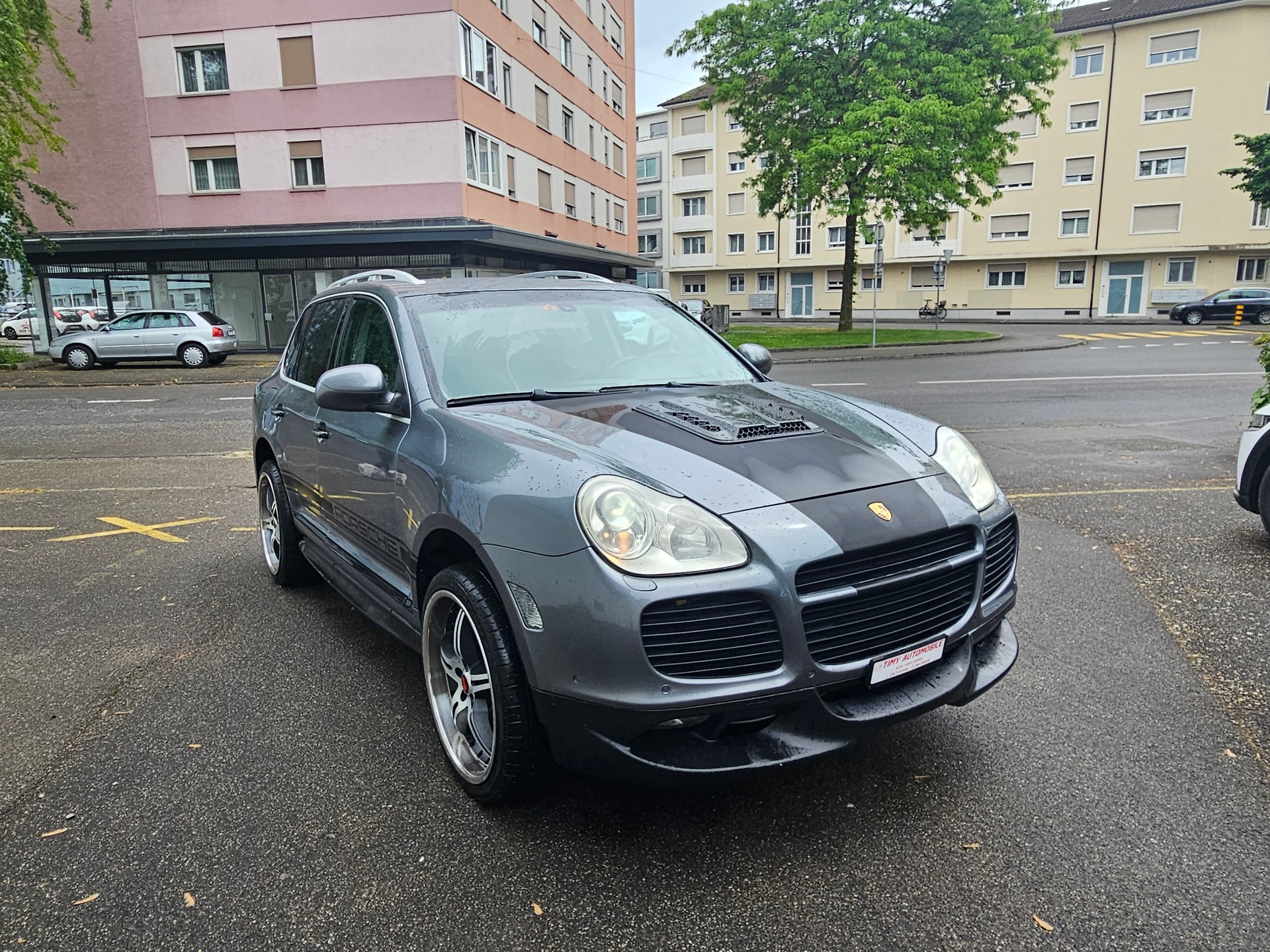 PORSCHE Cayenne S-image-1