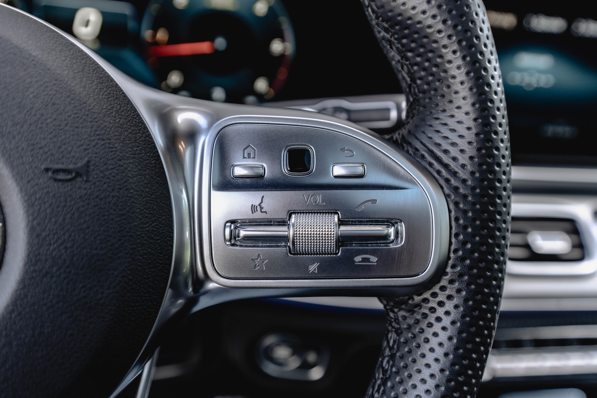 MERCEDES-BENZ GLE 400 d 4Matic AMG Line 9G-Tronic * INKL. MERCEDES GARANTIE * HINTERACHSLENKUNG *-image-16