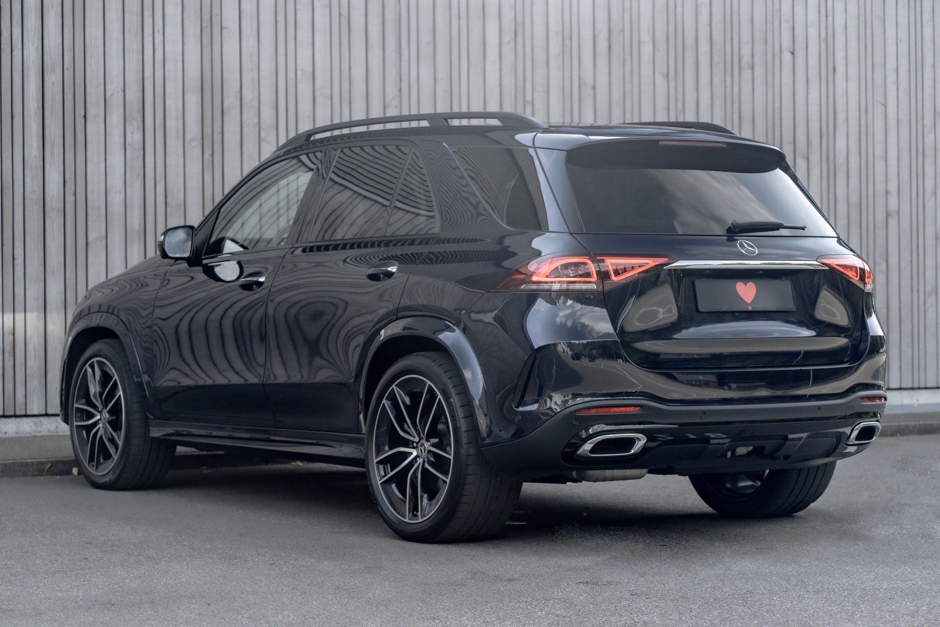 MERCEDES-BENZ GLE 400 d 4Matic AMG Line 9G-Tronic * INKL. MERCEDES GARANTIE * HINTERACHSLENKUNG *-image-6