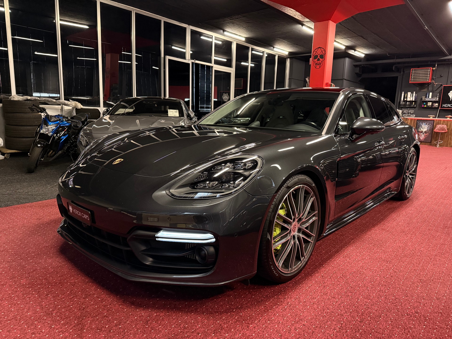 PORSCHE Panamera 4 E-Hybrid Sport Turismo / ** Vollausstattung - Porsche Service Historie **-image-8