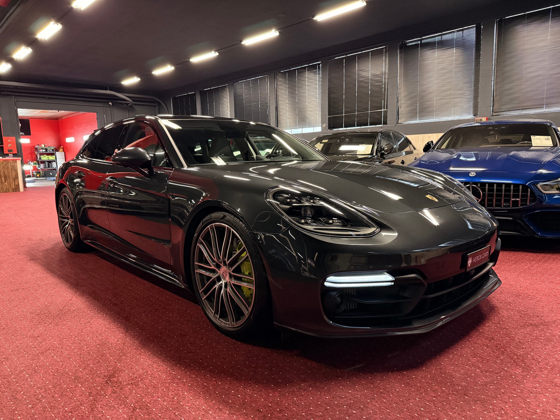 PORSCHE Panamera 4 E-Hybrid Sport Turismo / ** Vollausstattung - Porsche Service Historie **-showroom-element-3