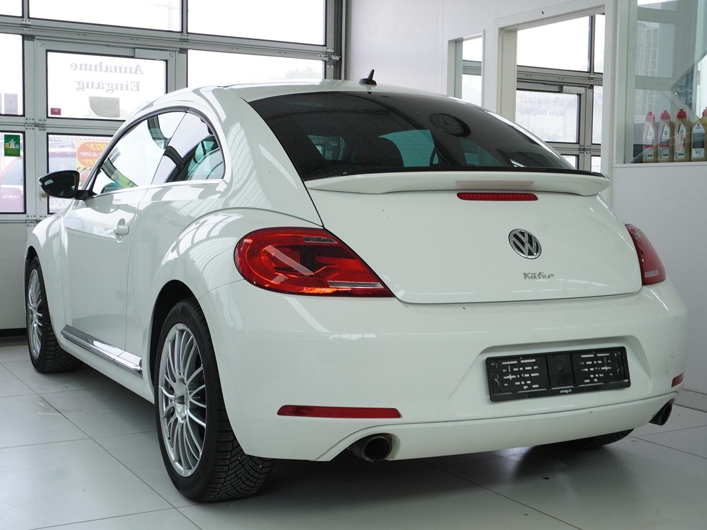 VW Beetle 2.0 TSI Sport-showroom-element-1