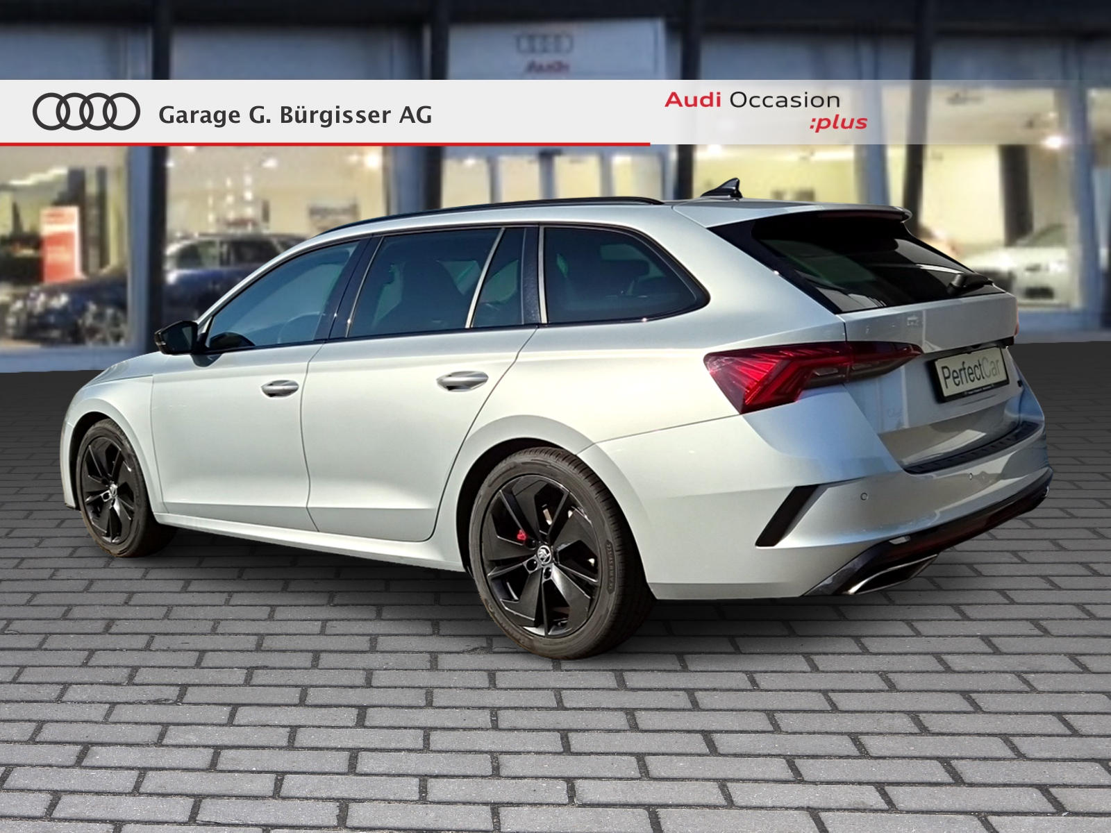 SKODA Octavia Combi 2.0 TDI DSG RS 4x4 Brilliant Silber Metallic-showroom-element-3