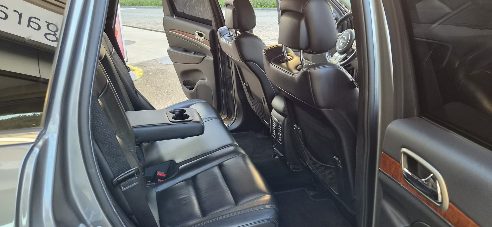 JEEP Grand Cherokee 3.6 V6 Limited Automatic-image-8