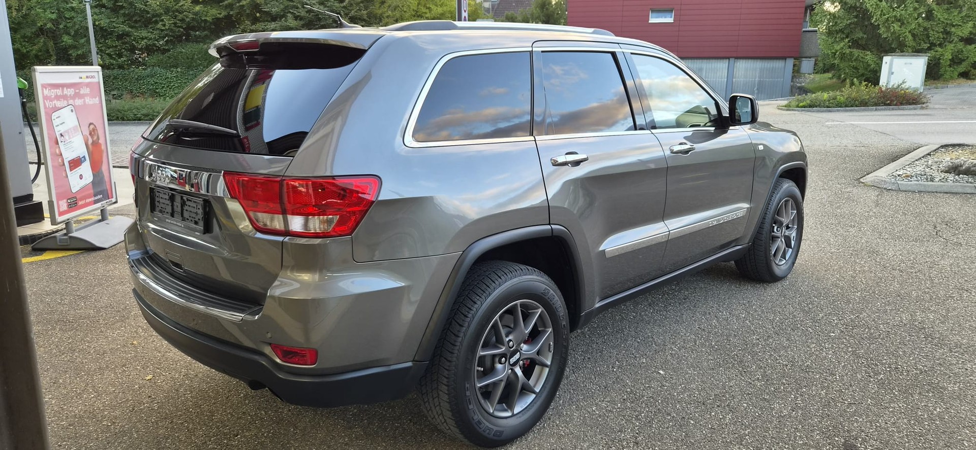 JEEP Grand Cherokee 3.6 V6 Limited Automatic-image-3