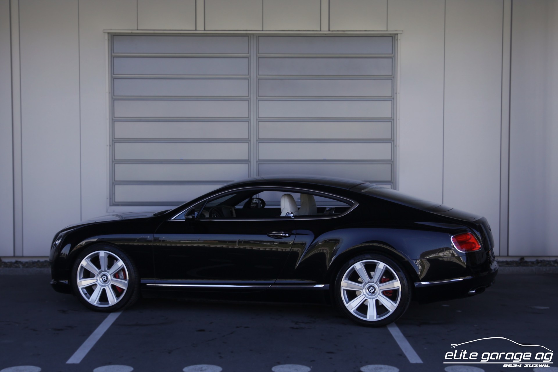 BENTLEY Continental GT 6.0 W12-image-2