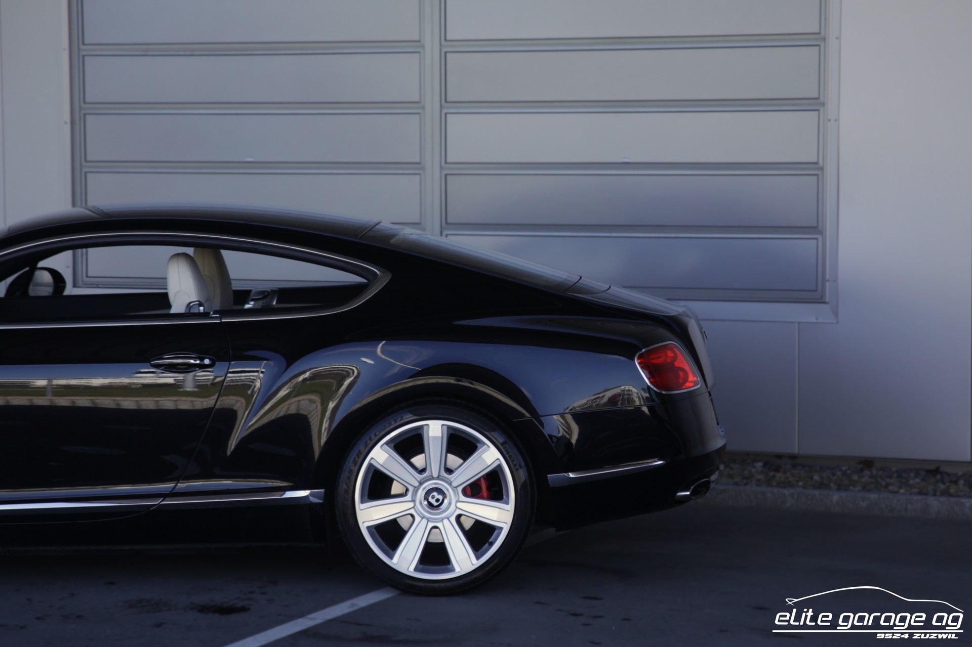 BENTLEY Continental GT 6.0 W12-image-12