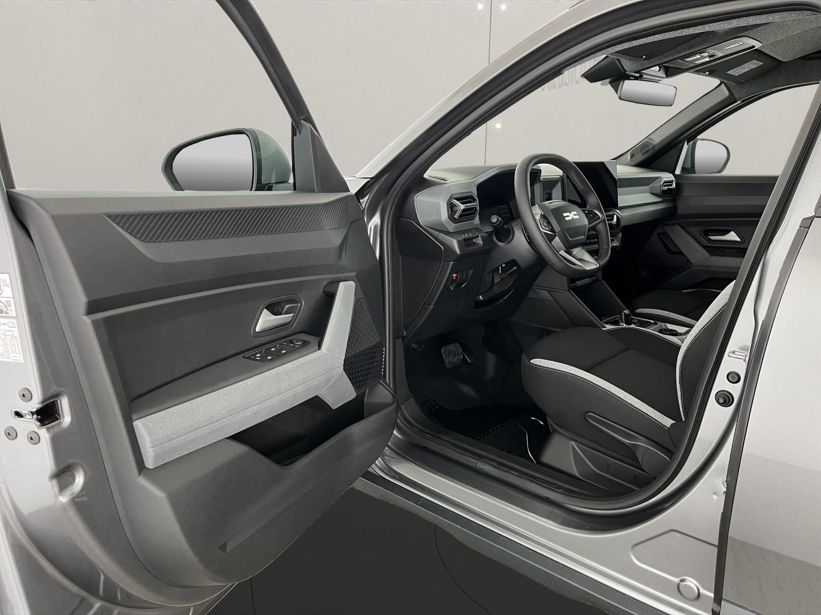 DACIA Duster 1.2 Hybrid Journey 4WD-image-6