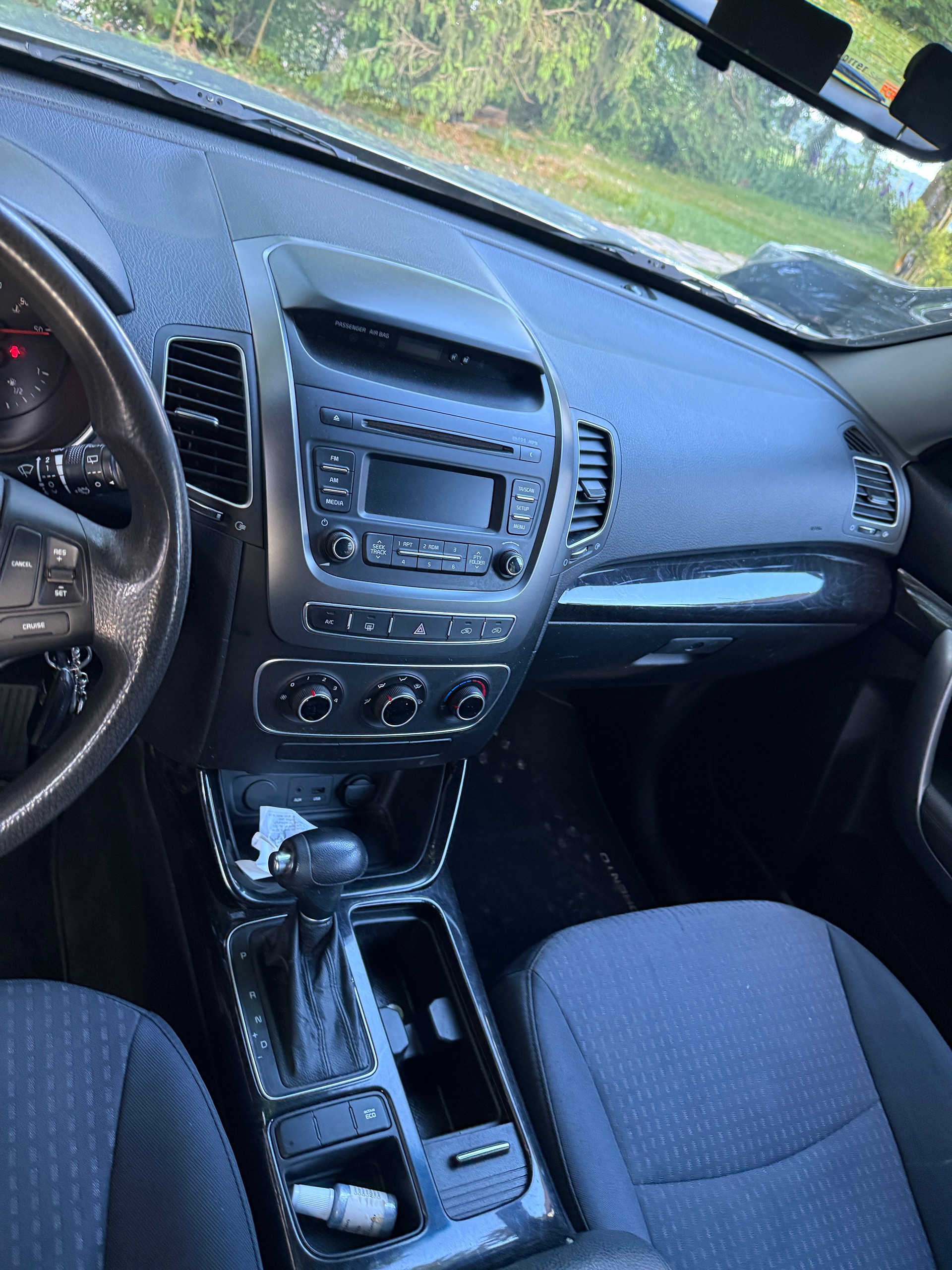 KIA Sorento 2.2 CRDI LX Automatic-image-13