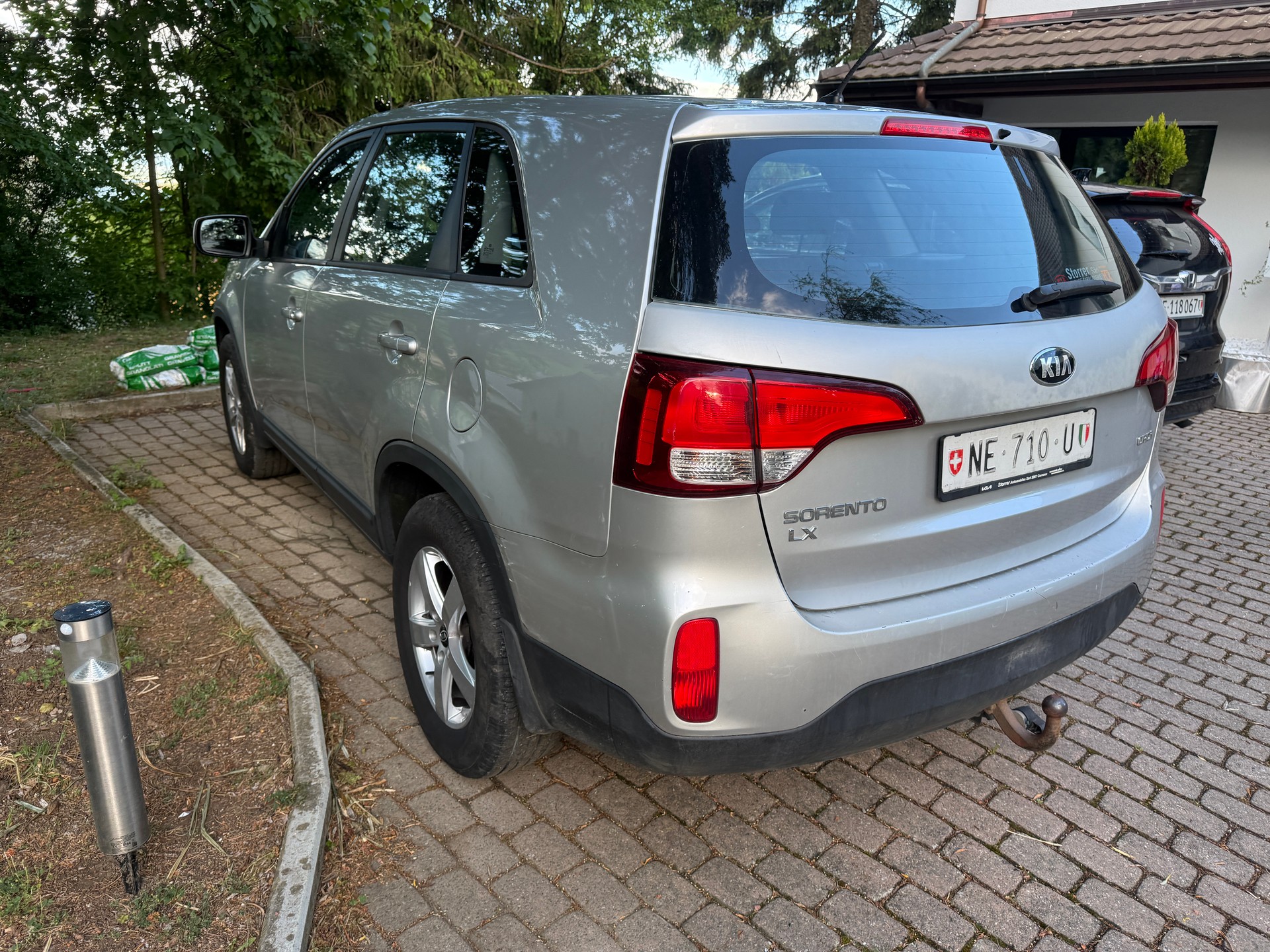 KIA Sorento 2.2 CRDI LX Automatic-image-10