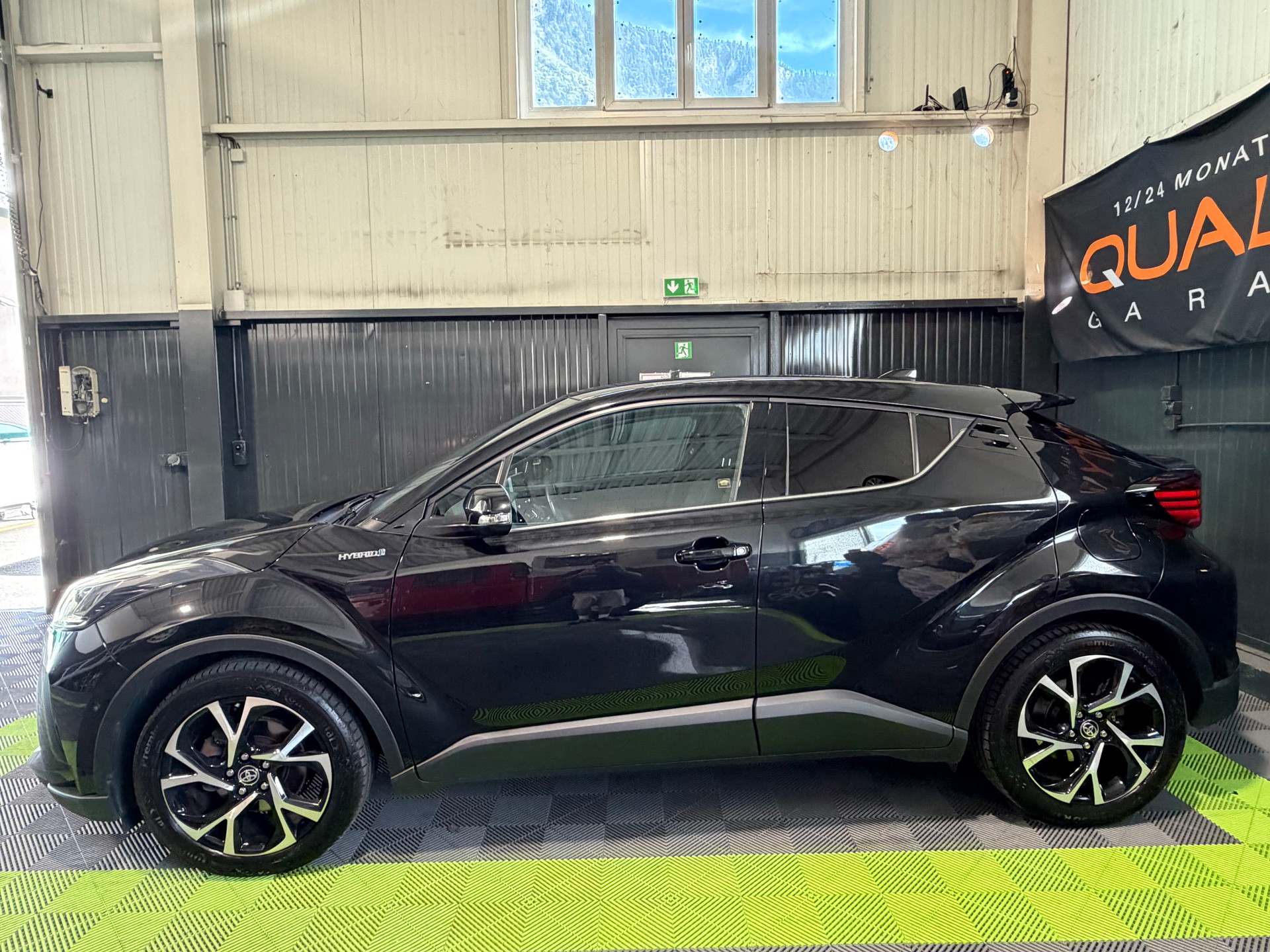 TOYOTA C-HR 2.0 HSD CVT Trend-image-6