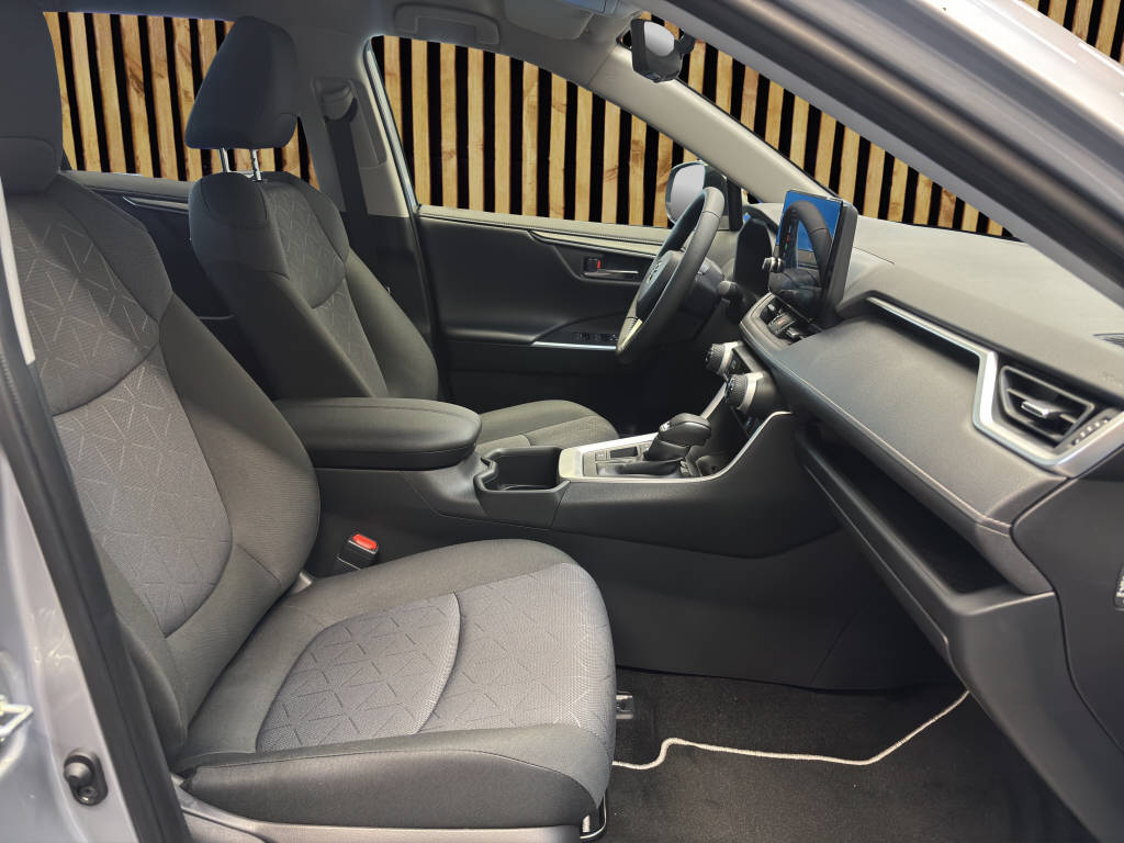TOYOTA RAV-4 2.5 HEV Trend-image-4