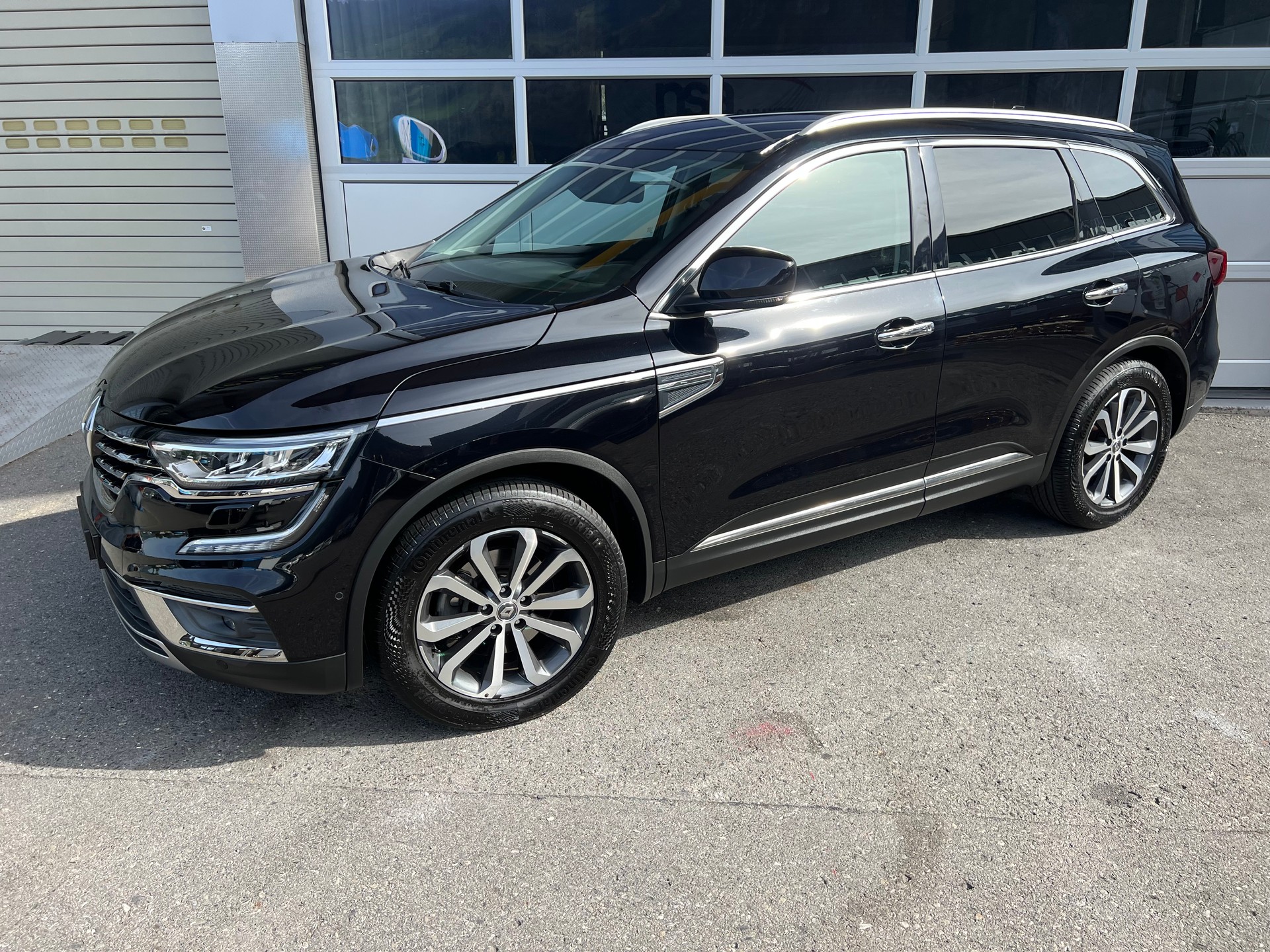 RENAULT Koleos 2.0 dCi 4x4 Xtronic *** Navigation * Anhängerkupplung 2000 kg. * frisch ab MFK *** 12 /24 Mt. Garantie möglich **-showroom-element-2