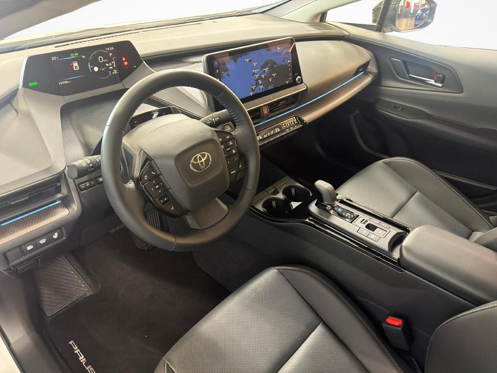 TOYOTA Prius 2.0 Plug-In-Hybrid Premium-image-10