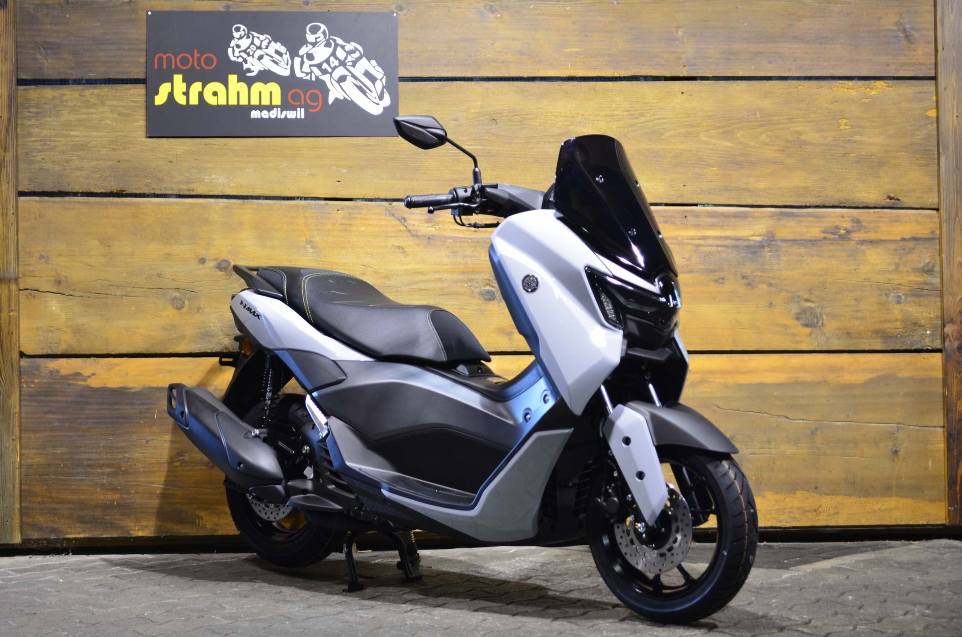 YAMAHA GPD 125 NMAX TechMax