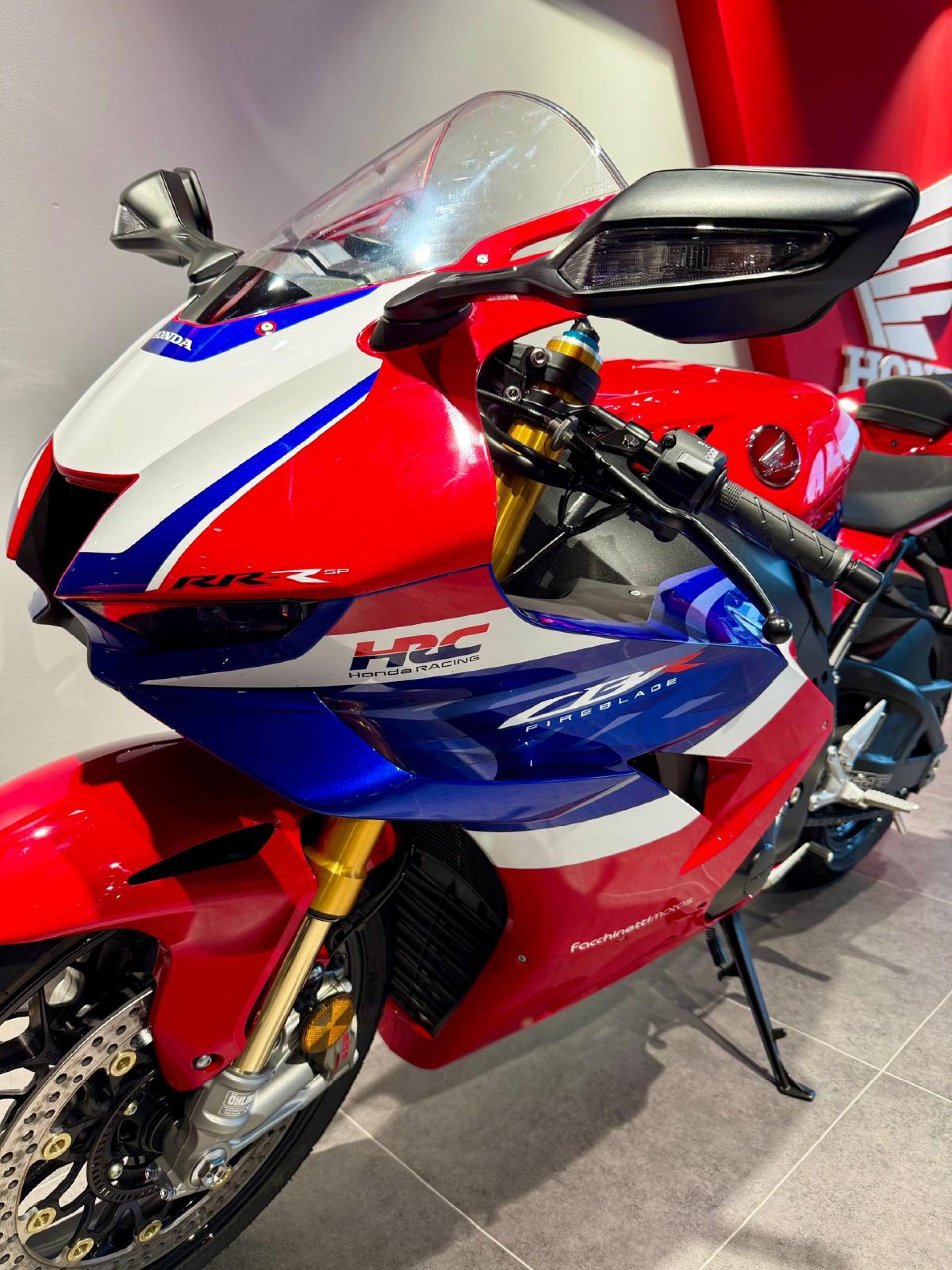 HONDA CBR 1000 RR-R Fireblade SP-image-4