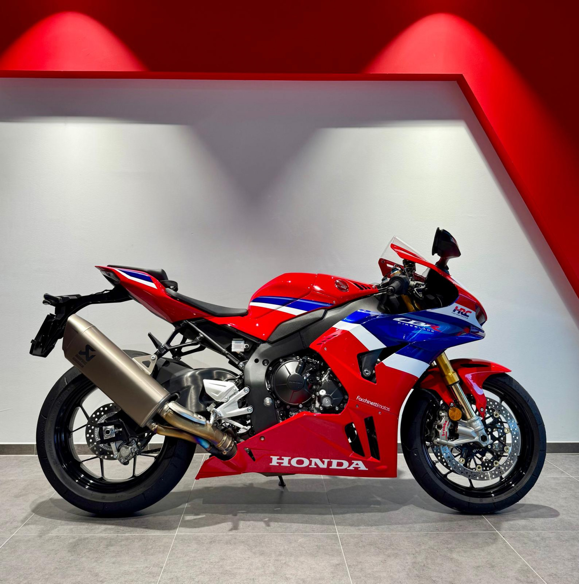 HONDA CBR 1000 RR-R Fireblade SP-image-1