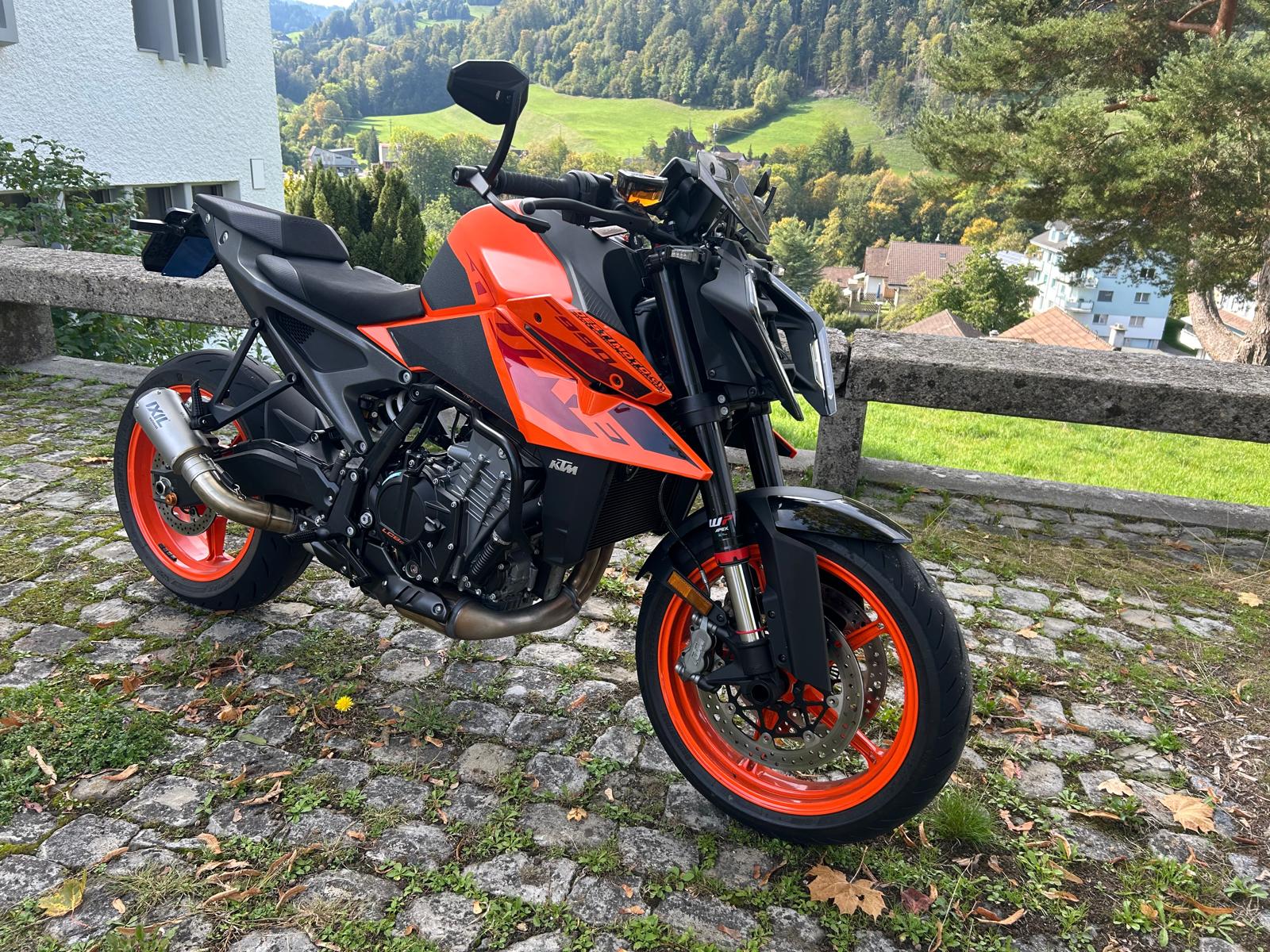 KTM 990 Duke-image-3