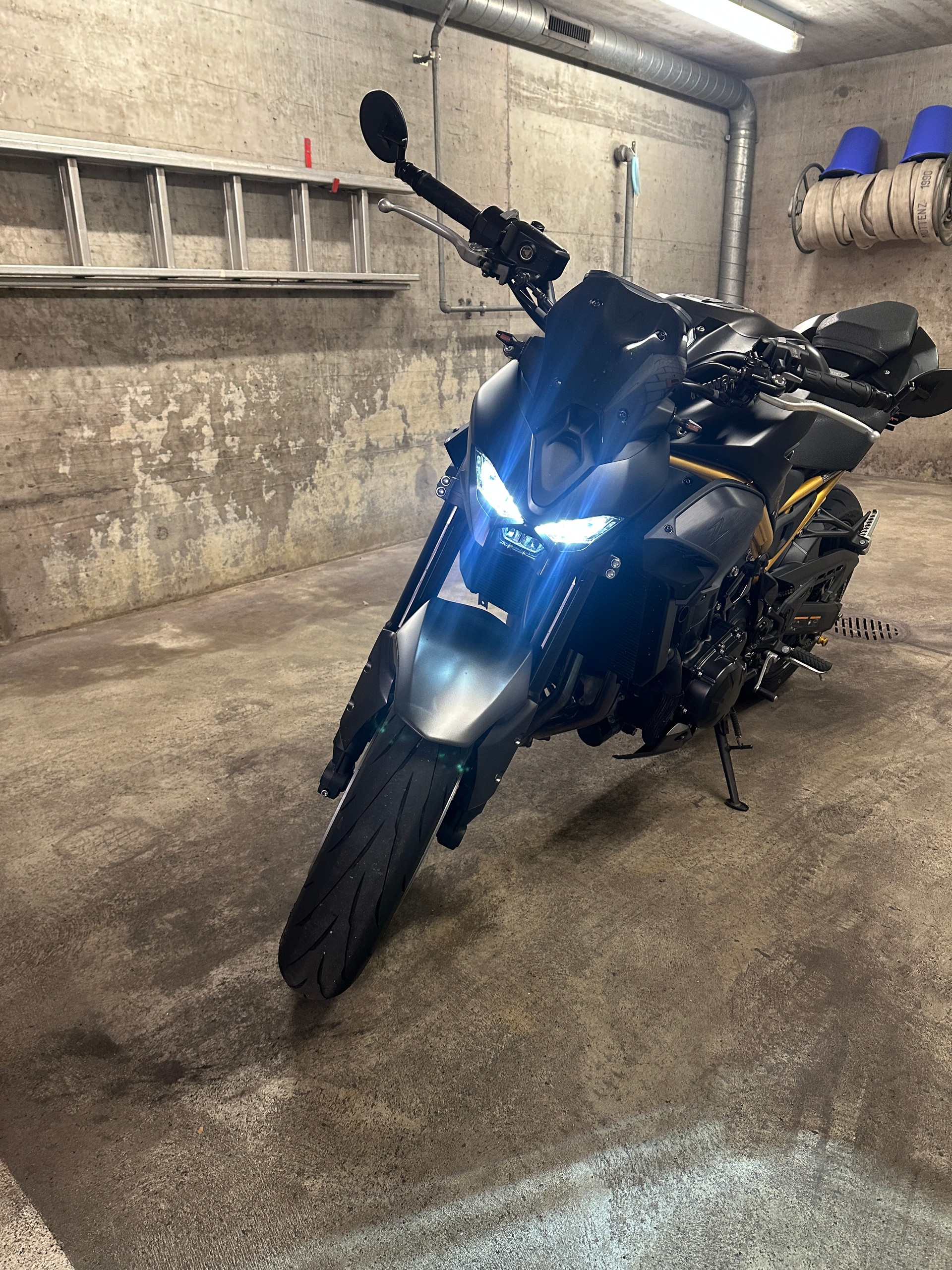 KAWASAKI Z 900 (35kW)-image-1