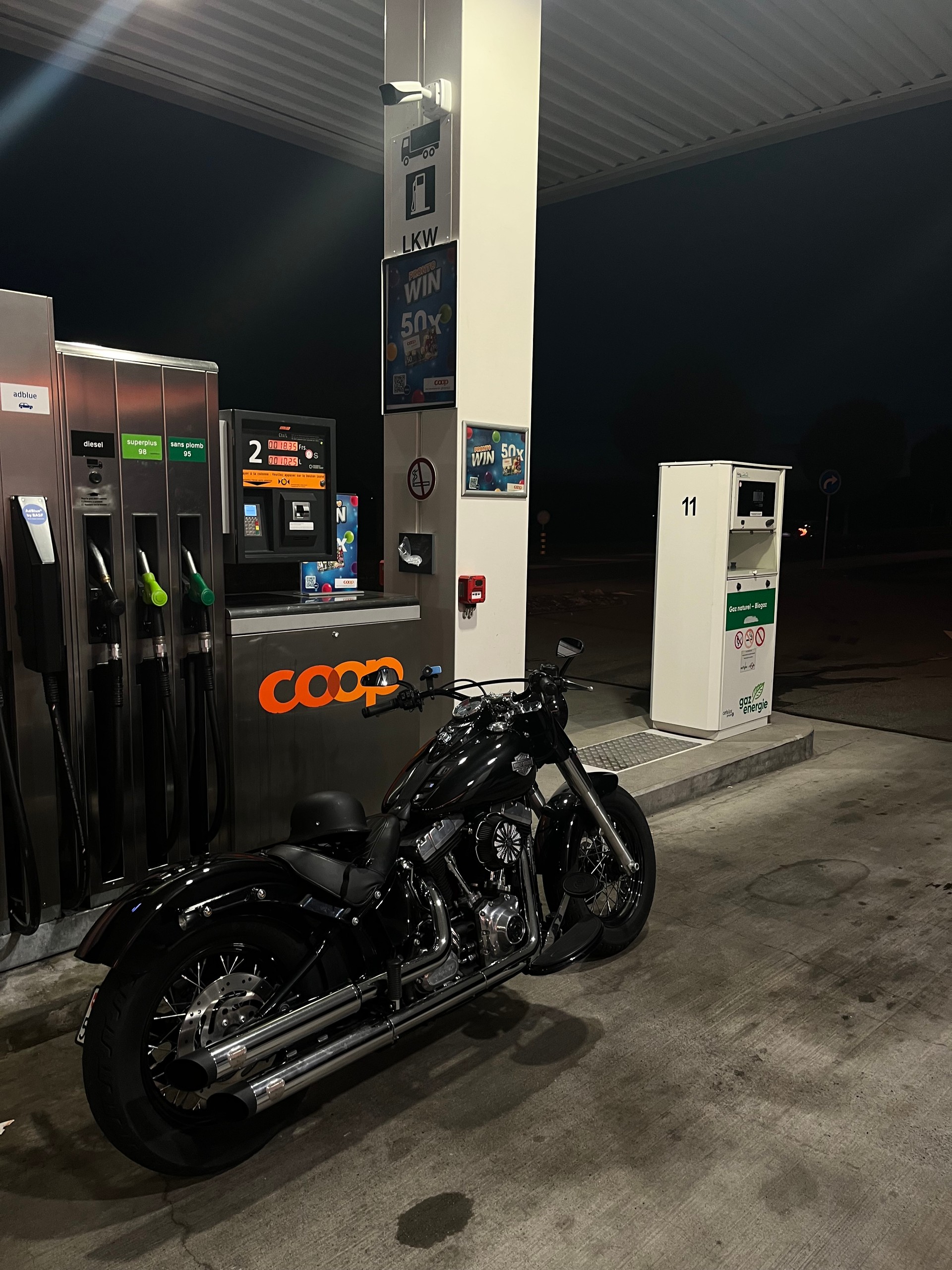 HARLEY-DAVIDSON FLS Softail Slim ABS-image-1