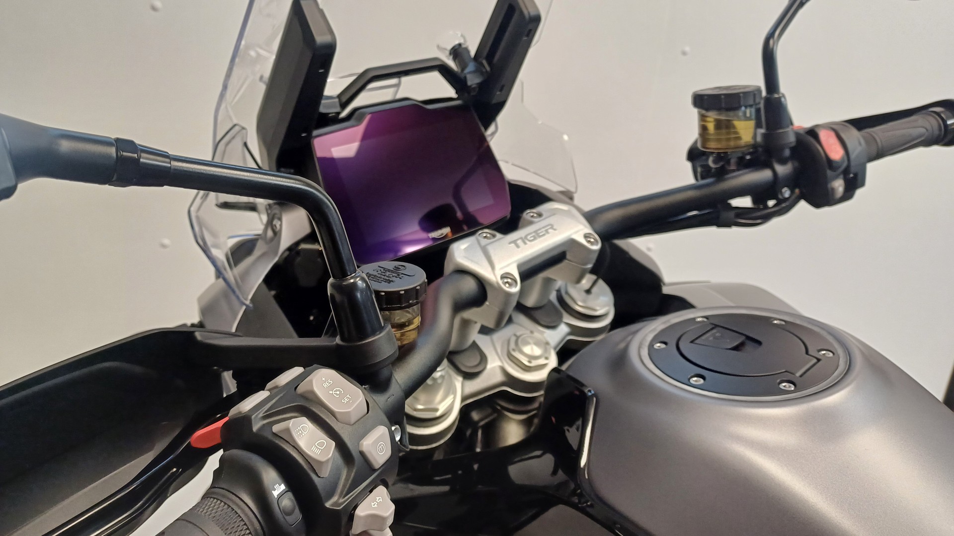 TRIUMPH Tiger 1200 GT Pro " OFFRE TRIUMPH "-image-12