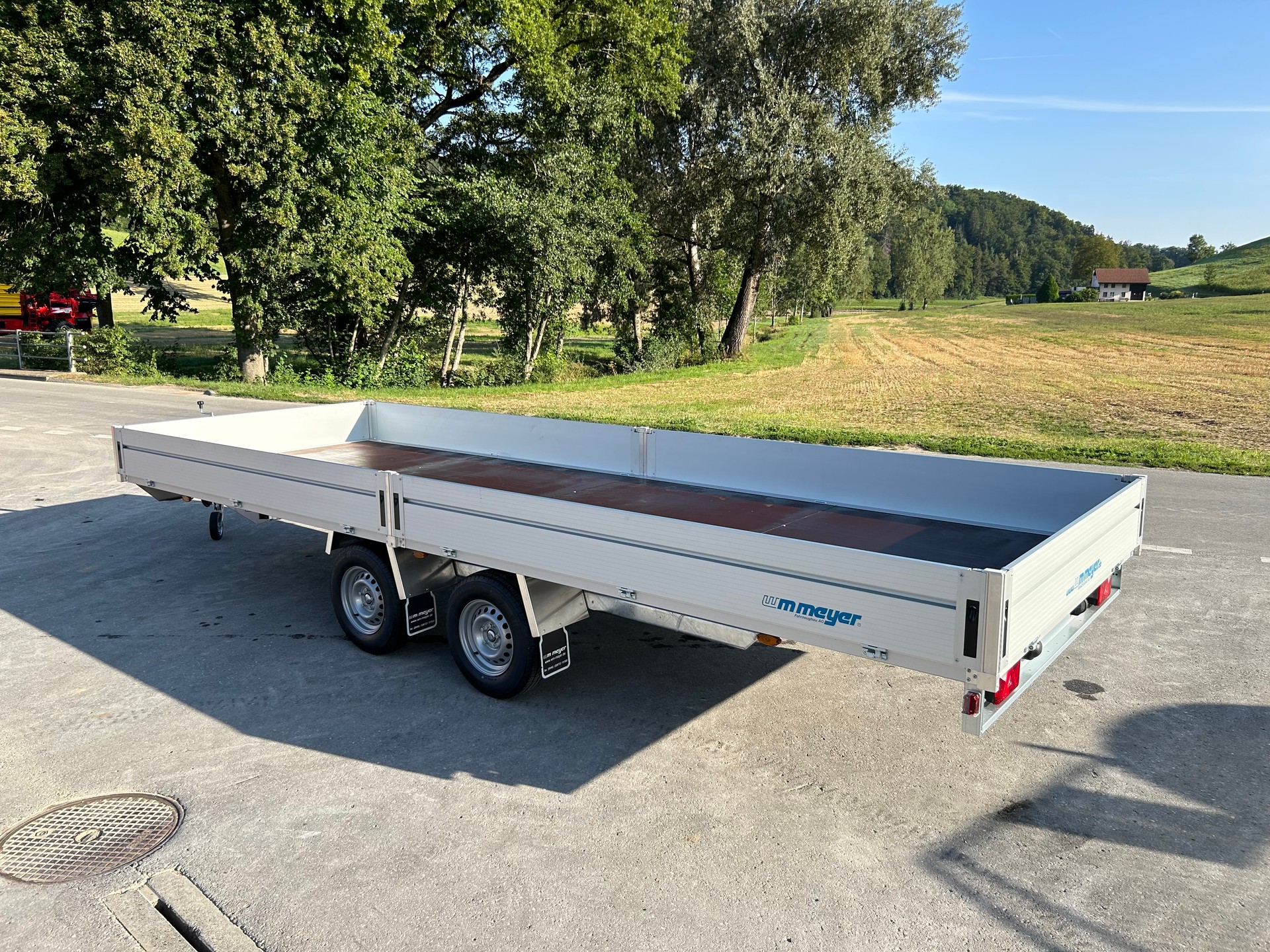 WM MEYER HLC 3560/210, roues 14 pouces