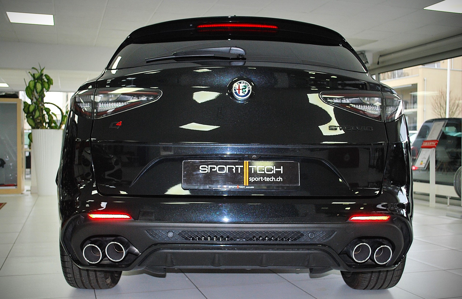 ALFA ROMEO Stelvio 2.9 V6 Quadrifoglio Q4 Competizione Sky-image-4