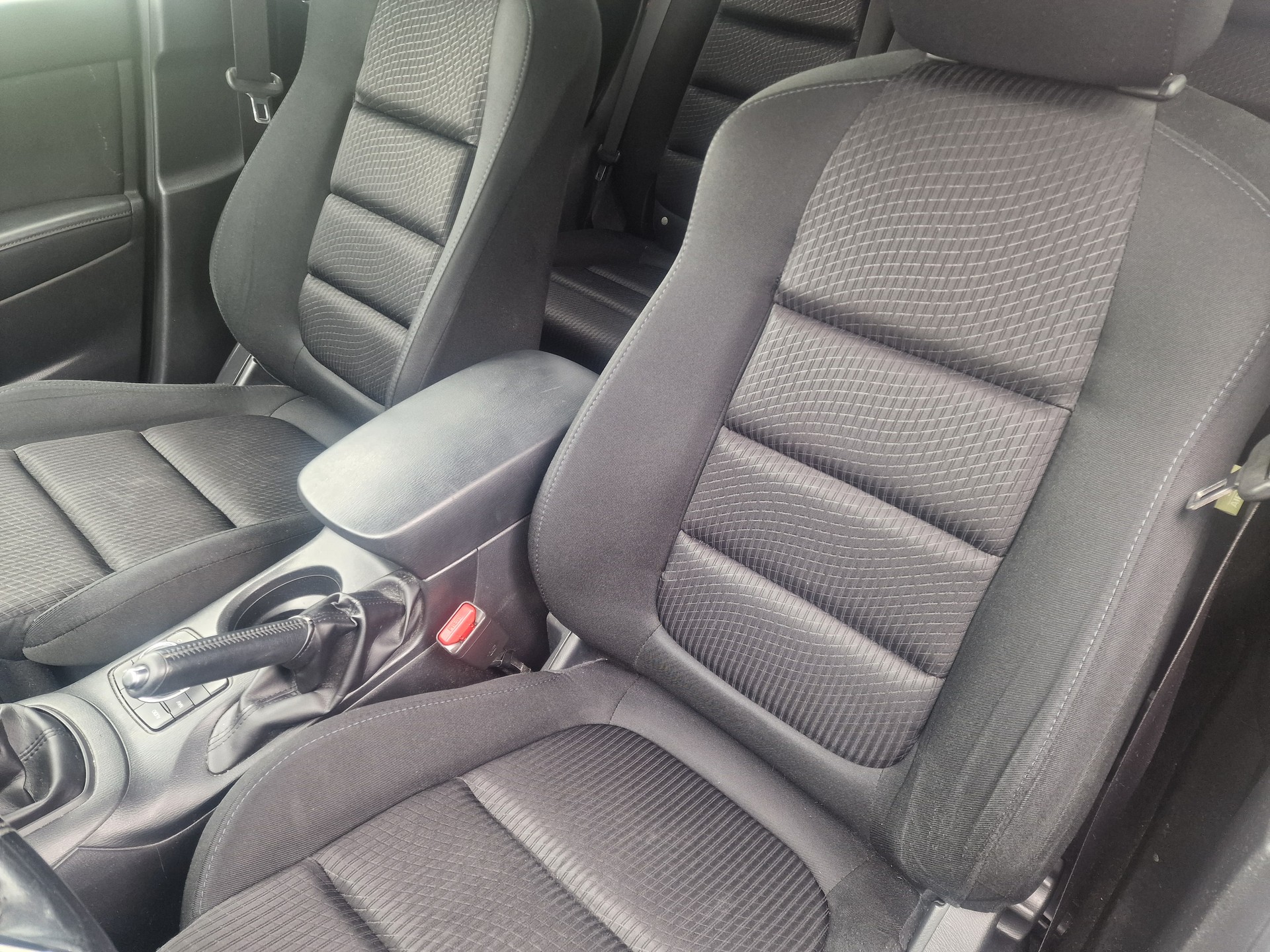 MAZDA CX-5 2.2 D Challenge FWD-image-8