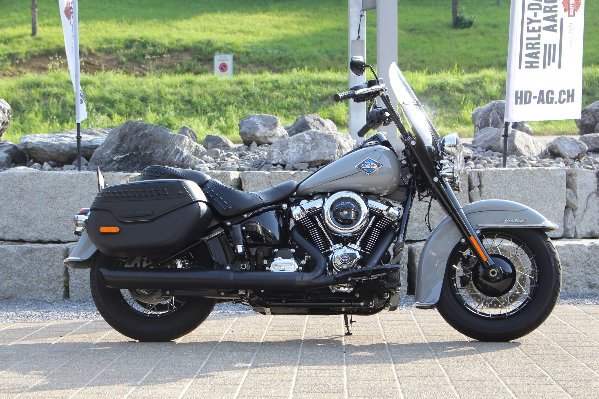 HARLEY-DAVIDSON FLHC Heritage Classic 117-image-0