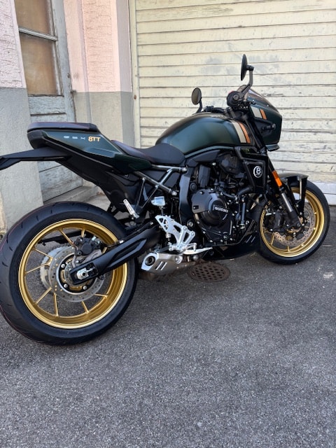SUZUKI 8TT-image-1