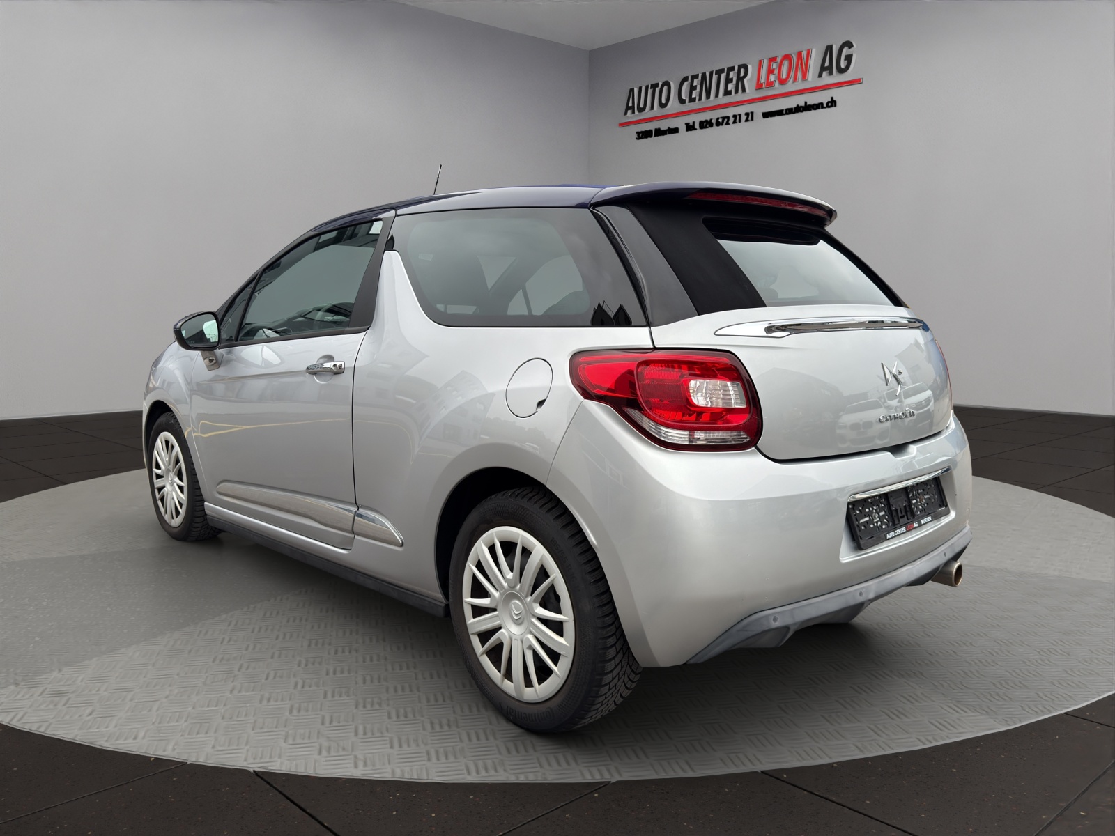 DS AUTOMOBILES DS3 Cabrio 1.6 VTi SO Chic-showroom-element-3