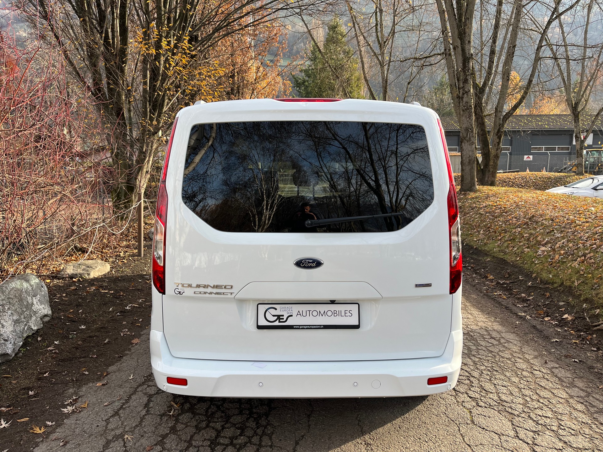 FORD Grand Tourneo Connect 1.5 EcoBlue Titanium-image-10