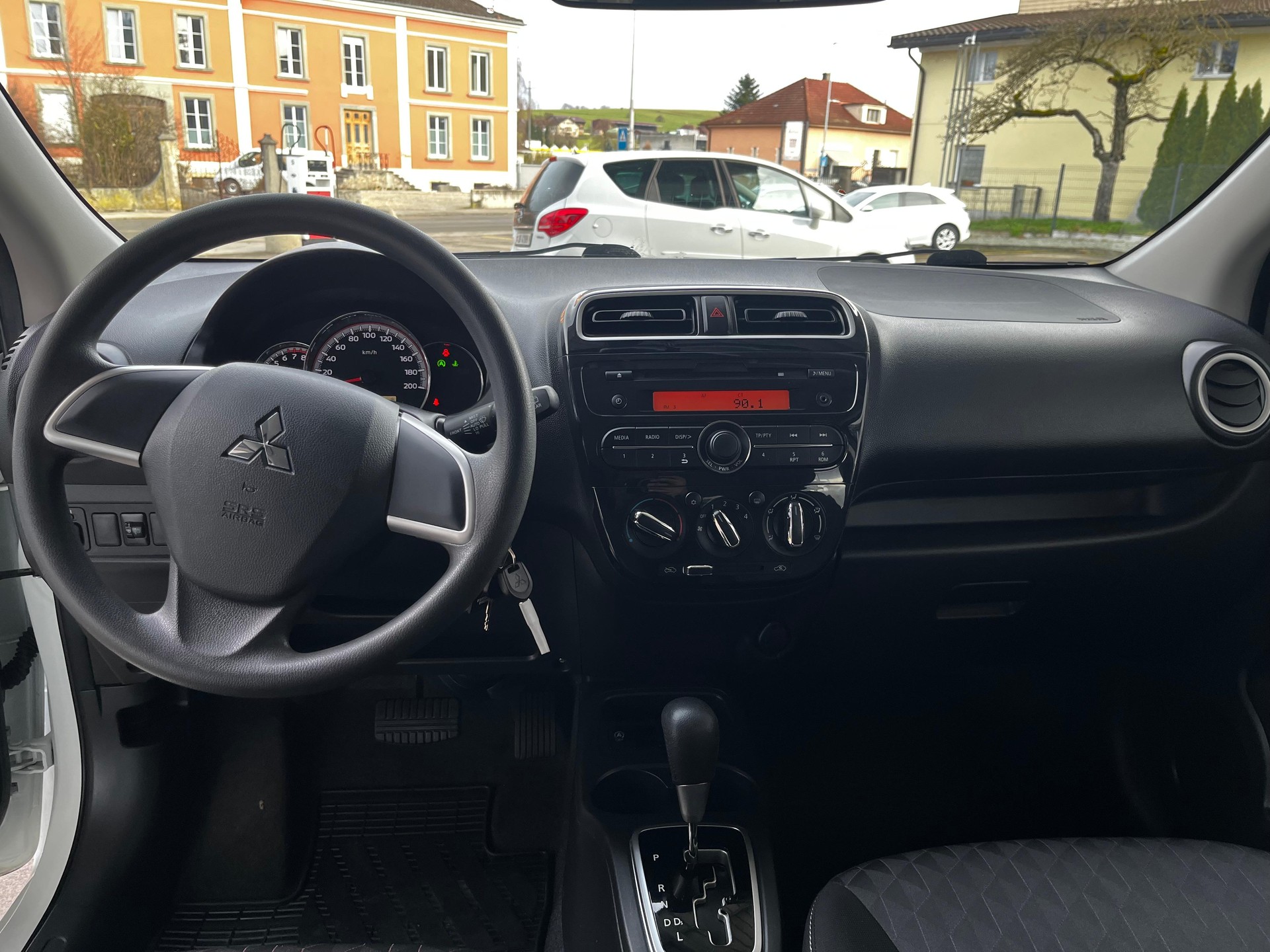 MITSUBISHI Space Star 1.2 MIVEC Pure Automatique-image-5