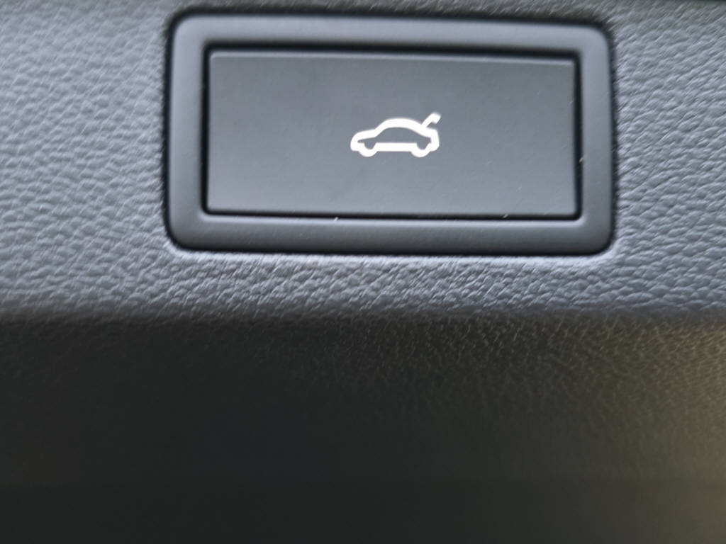 SKODA Scala 1.5 TSI Monte Carlo DSG-image-25