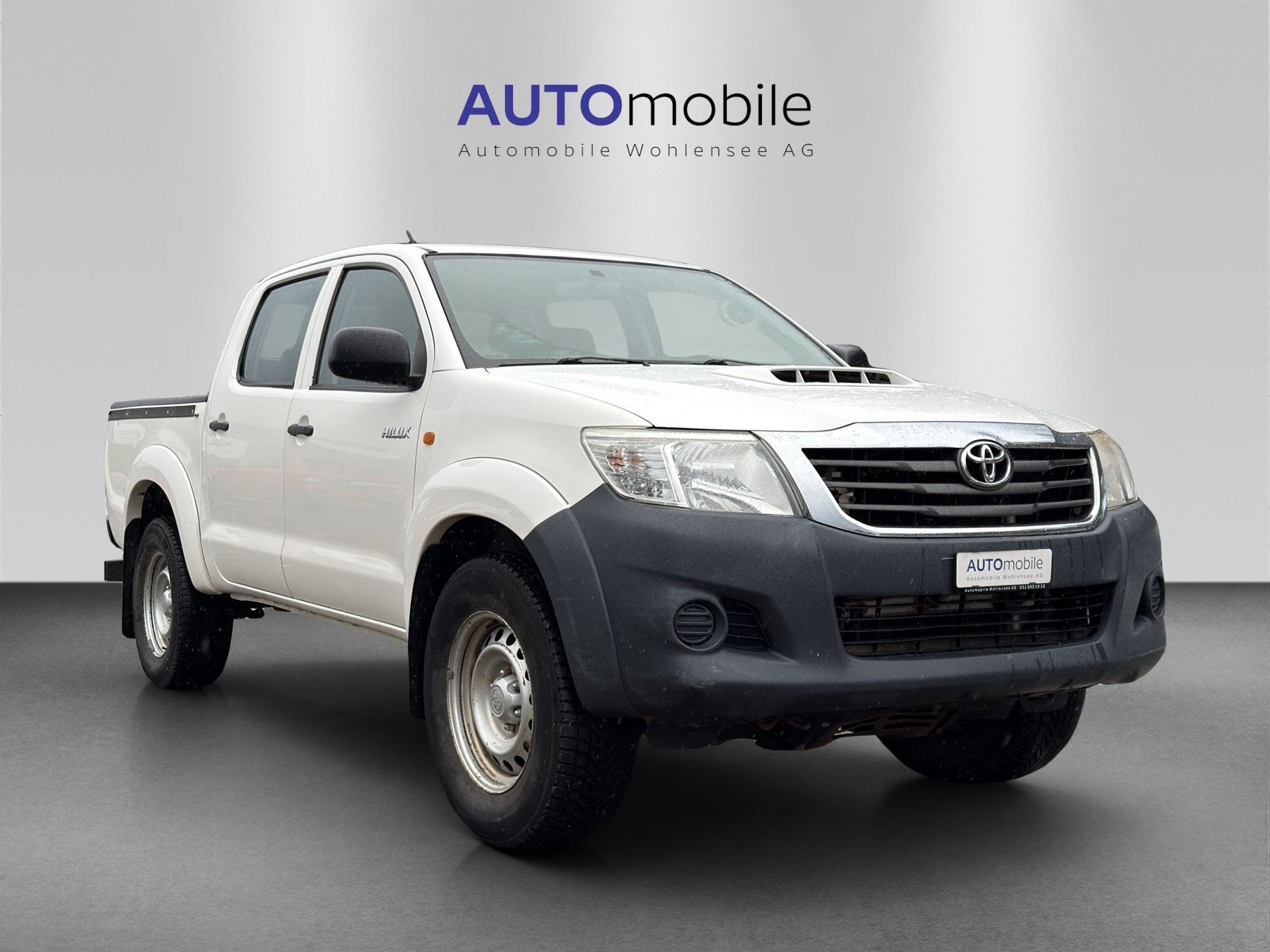 TOYOTA Hilux 2.5D 4WD Double Cab Luna-showroom-element-3
