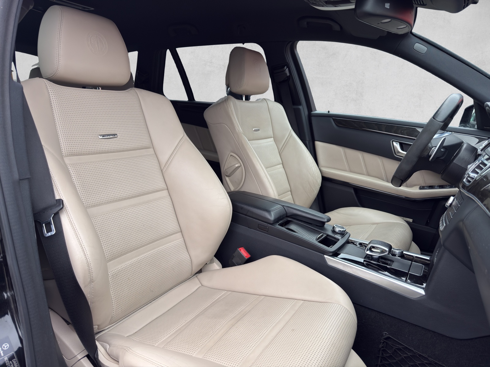 MERCEDES-BENZ E 63 AMG S 4Matic Speedshift-image-10