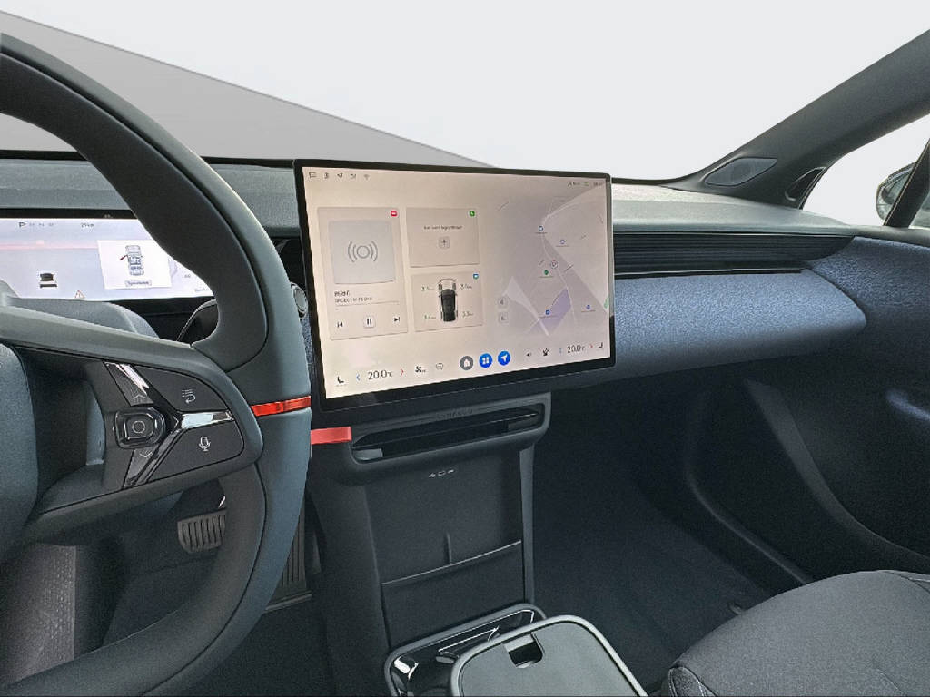 LYNK & CO 02 Core-image-15