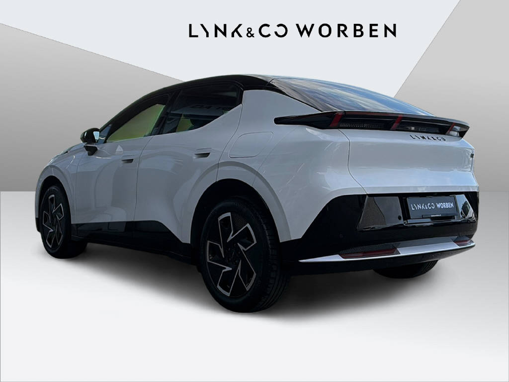 LYNK & CO 02 Core-image-4
