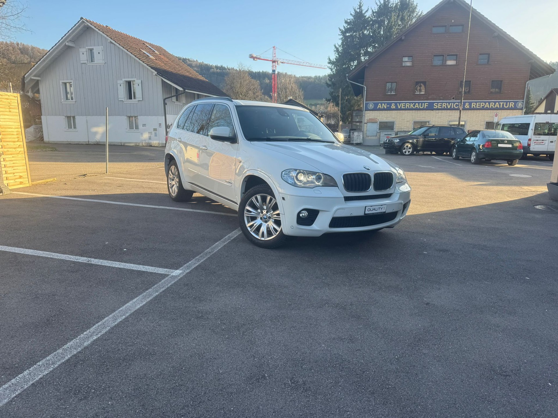 BMW X5 xDrive 30d M-Paket-showroom-element-1