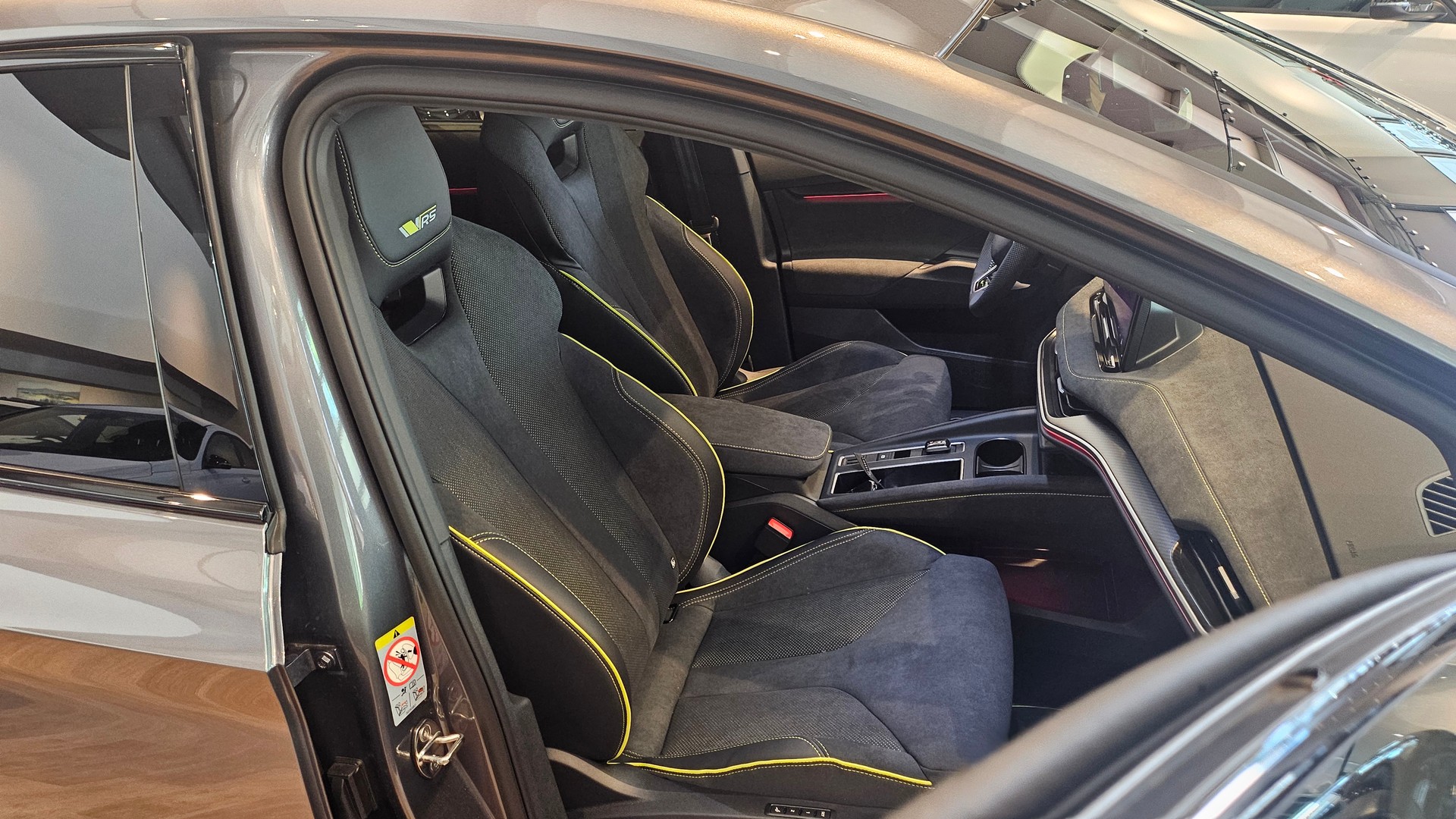 SKODA Elroq 85 RS 4x4-image-17
