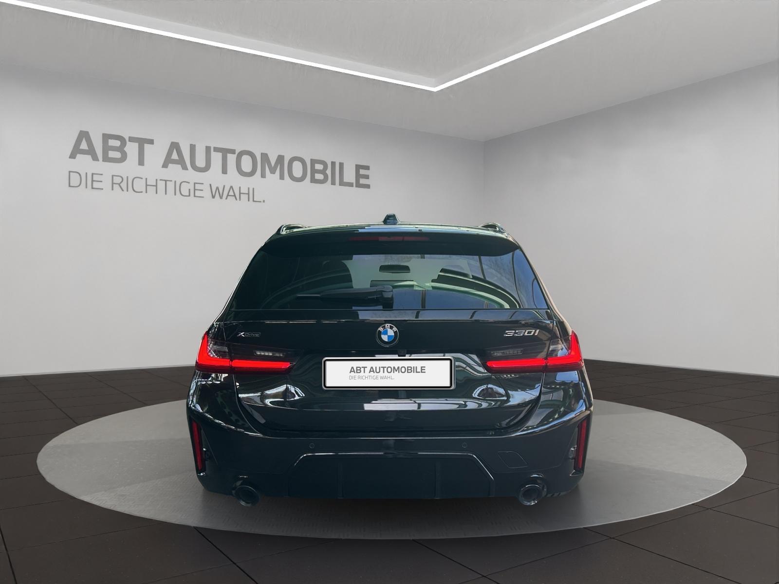 BMW 330i xDrive SAG Touring-showroom-element-3