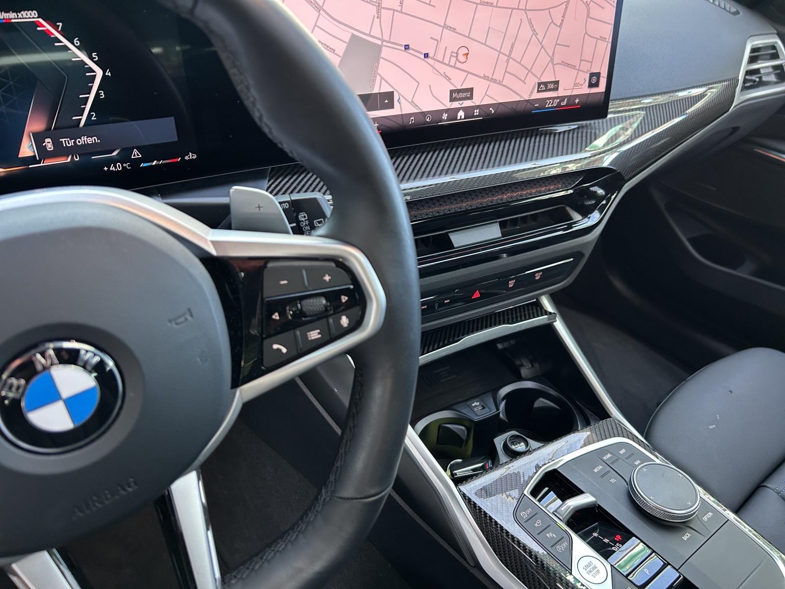 BMW 330i xDrive SAG Touring-image-8