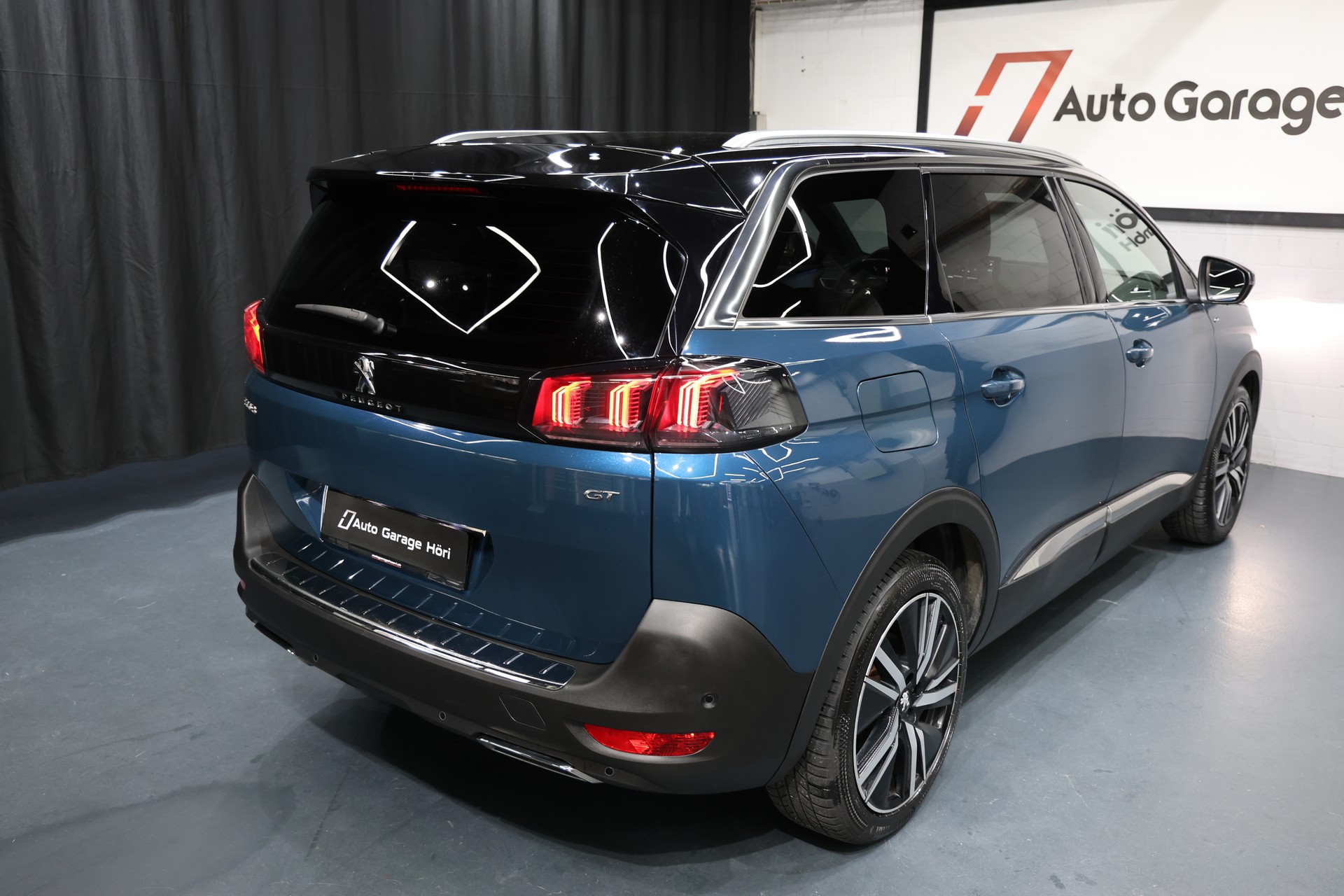 PEUGEOT 5008 1.5 BlueHDi GT Pack EAT8-image-8