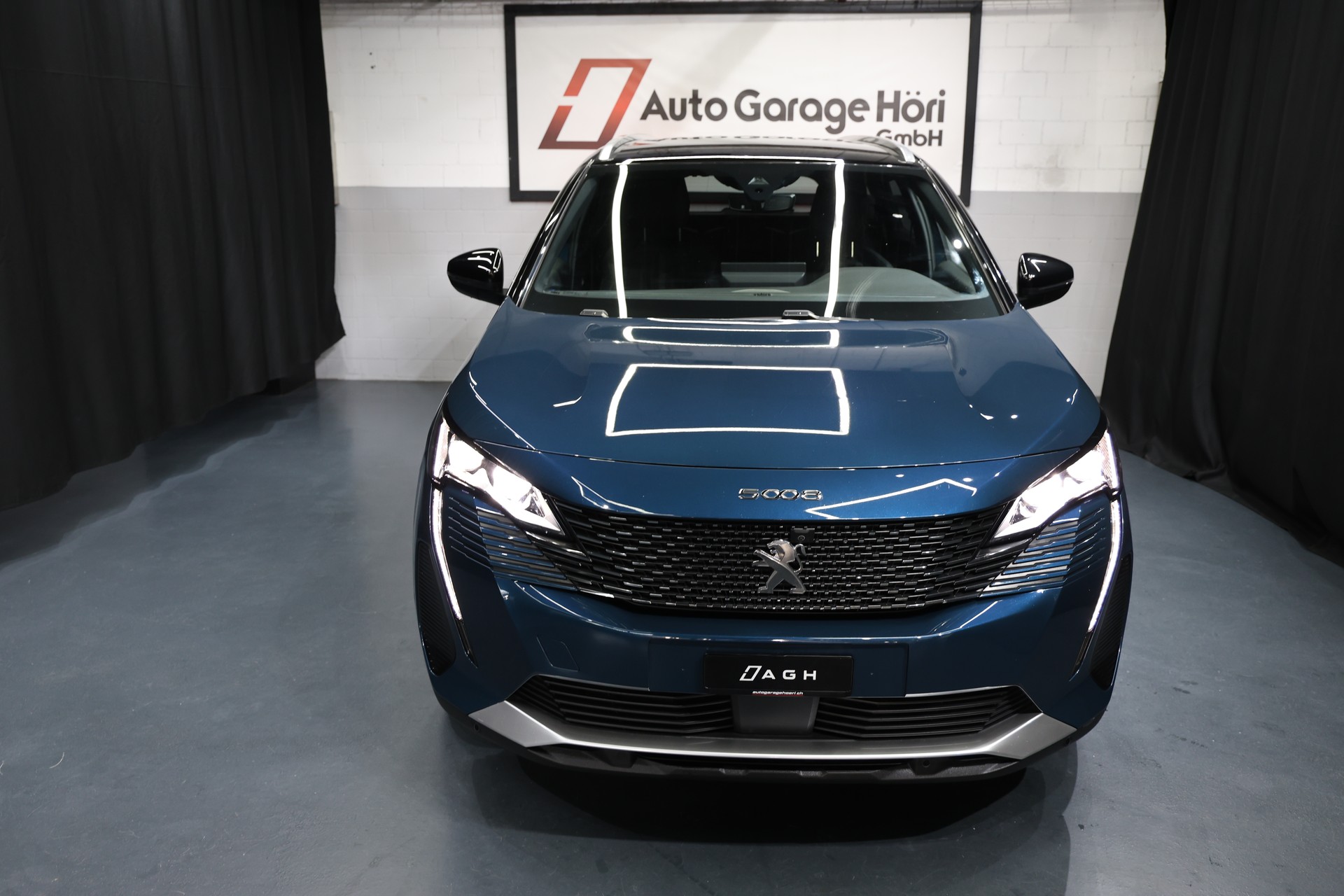PEUGEOT 5008 1.5 BlueHDi GT Pack EAT8-image-6