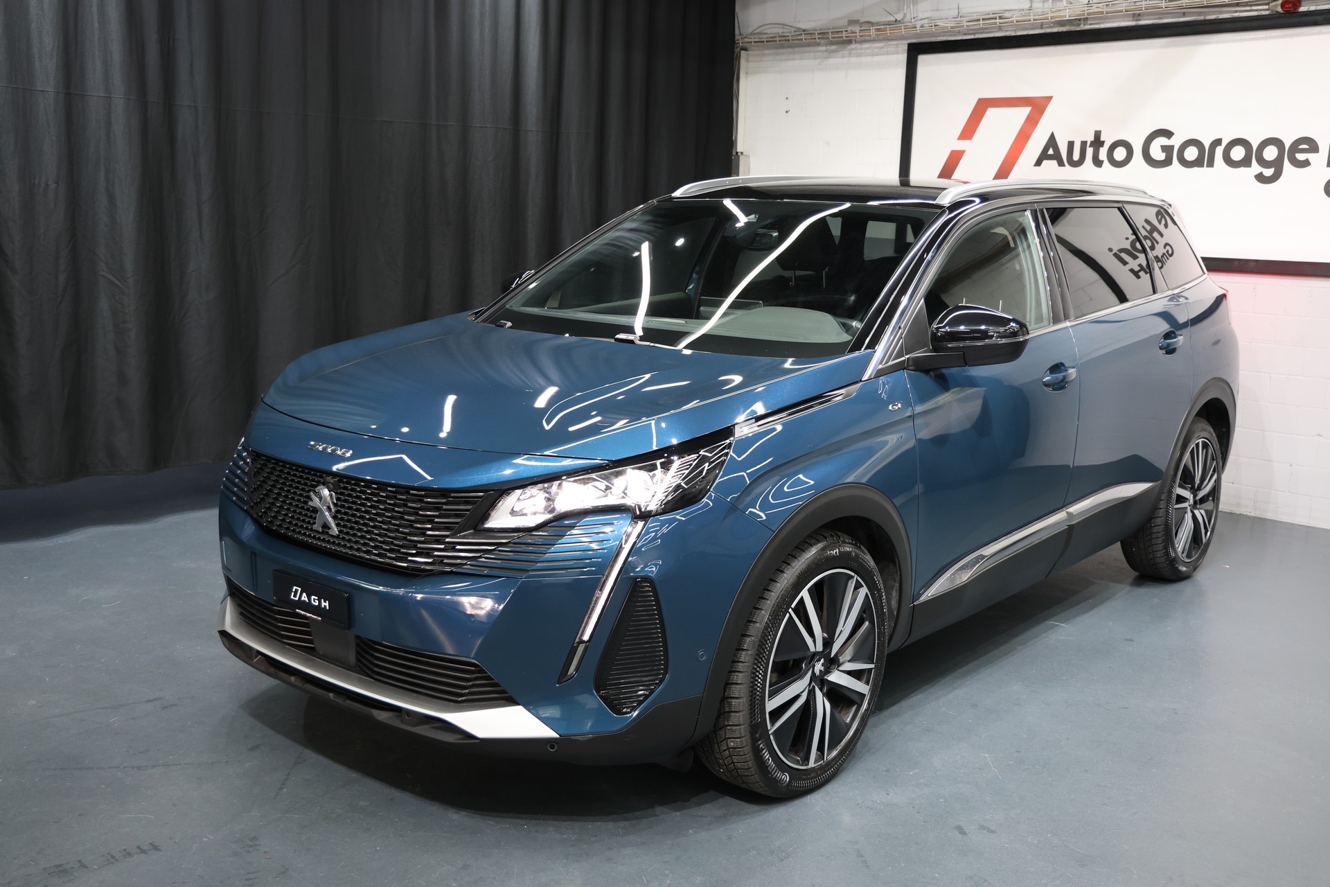 PEUGEOT 5008 1.5 BlueHDi GT Pack EAT8-showroom-element-1
