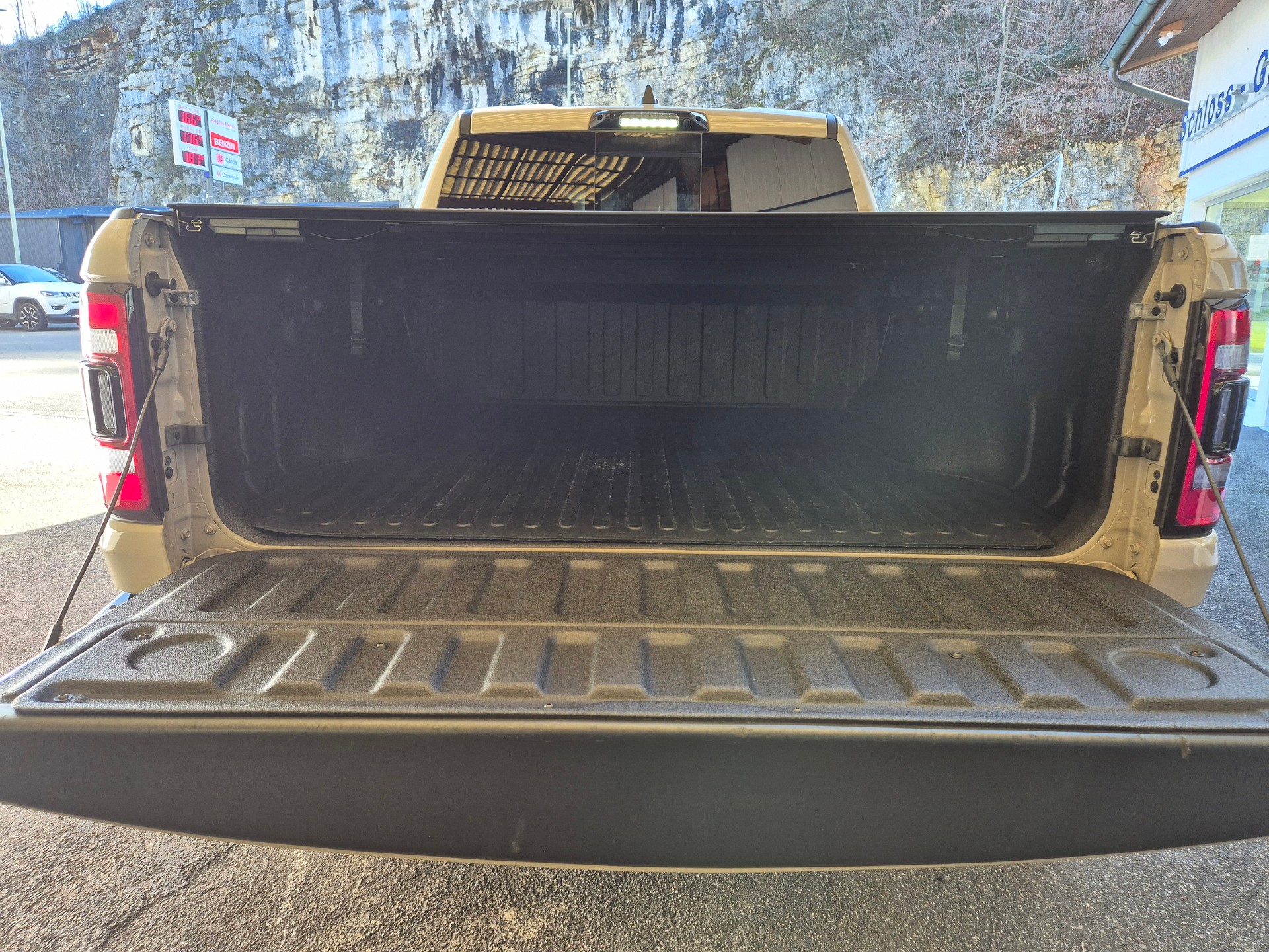 DODGE RAM 1500 TRX Level 2 Sandblast Edition-image-15
