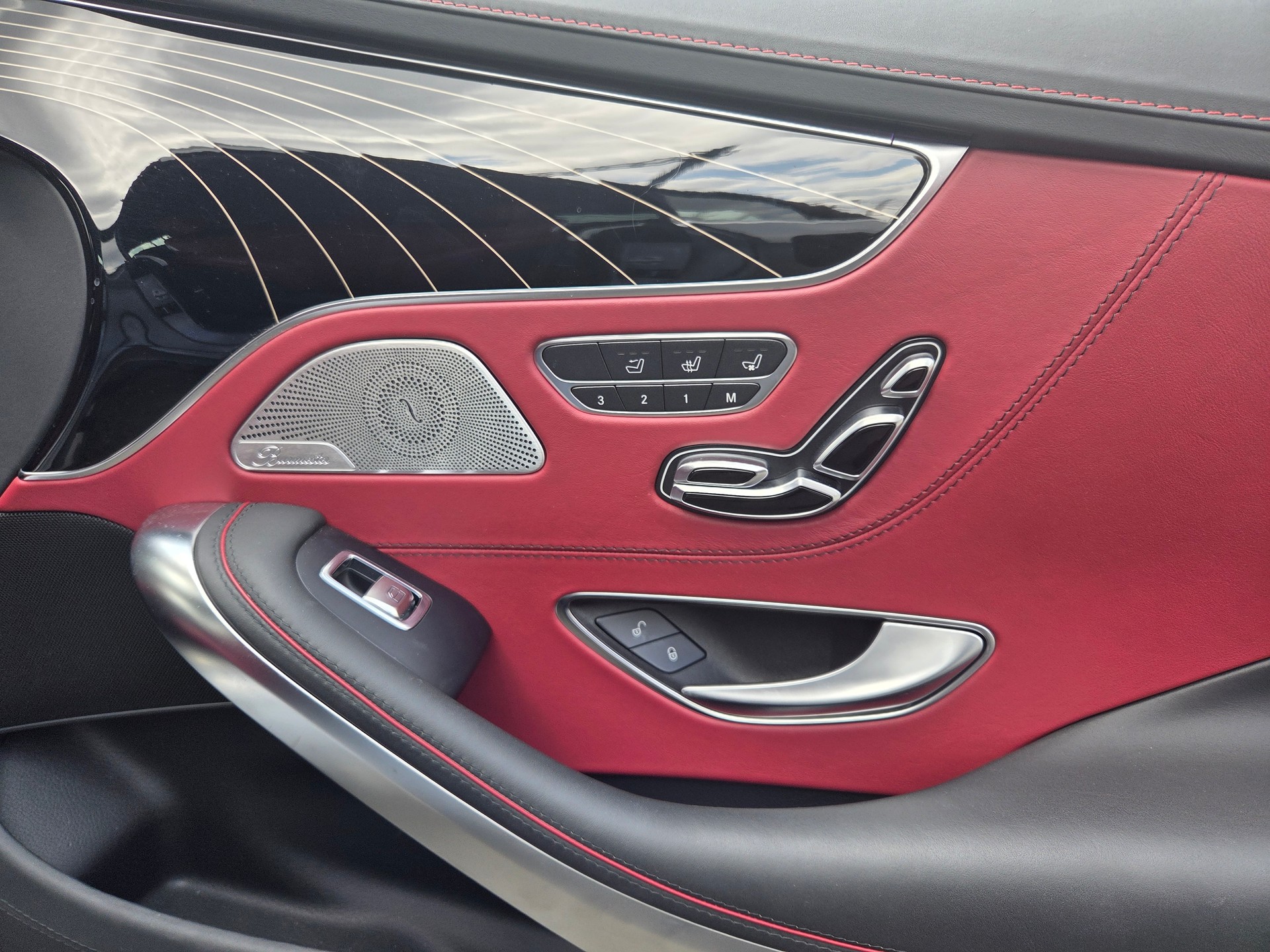 MERCEDES-BENZ S 63 AMG Cabriolet 4Matic Speedshift MCT-image-14