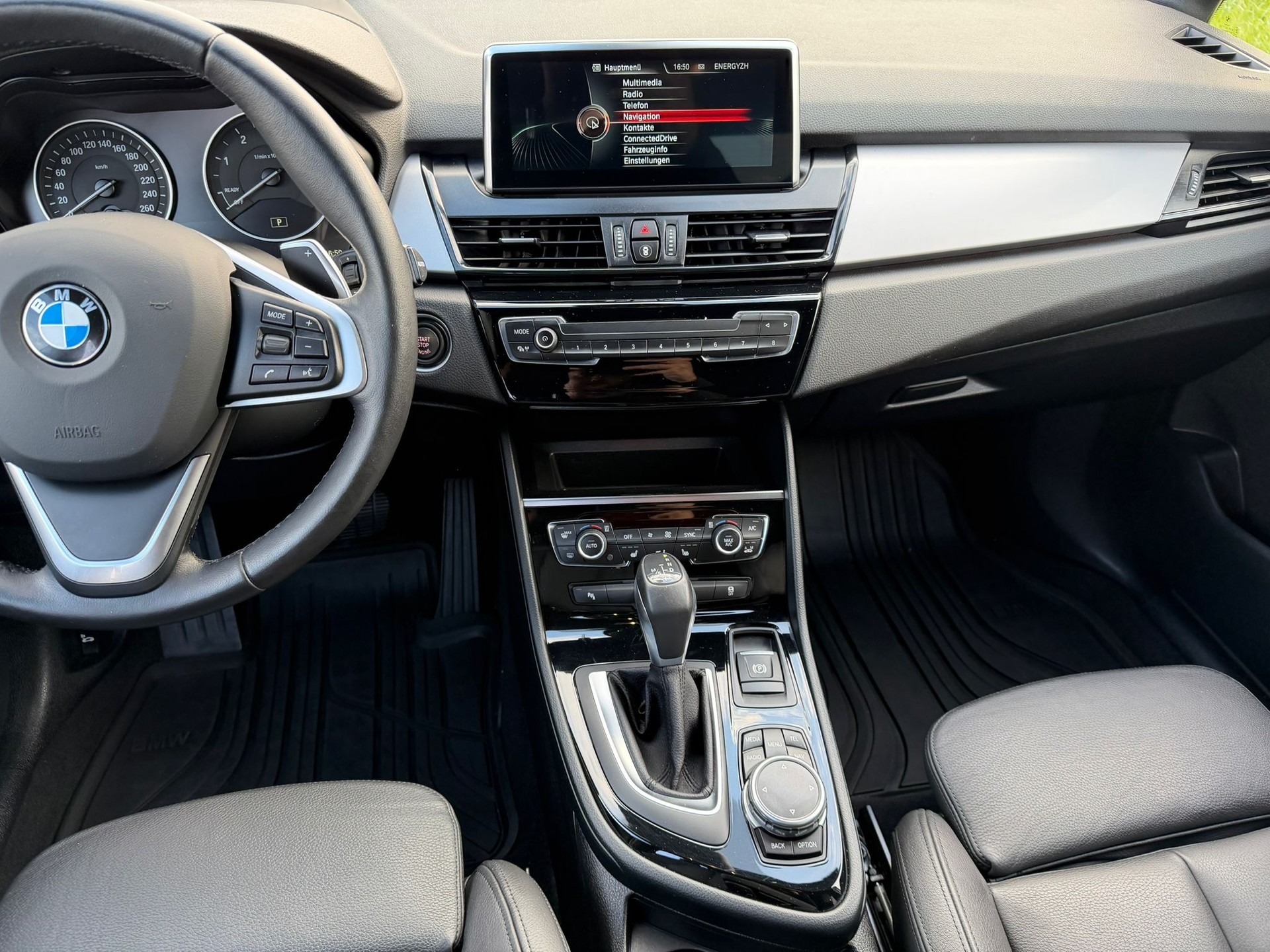 BMW 220d xDrive Gran Tourer M Sport Steptronic-image-10
